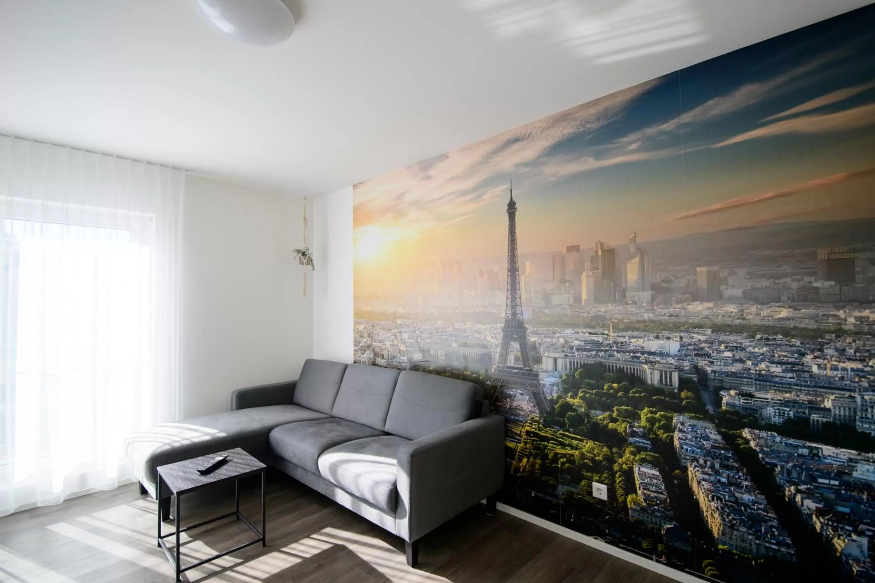 Living room in Smart & Stay Aparthotel Saarbrücken Süd - Self-Check-In - Free Parking