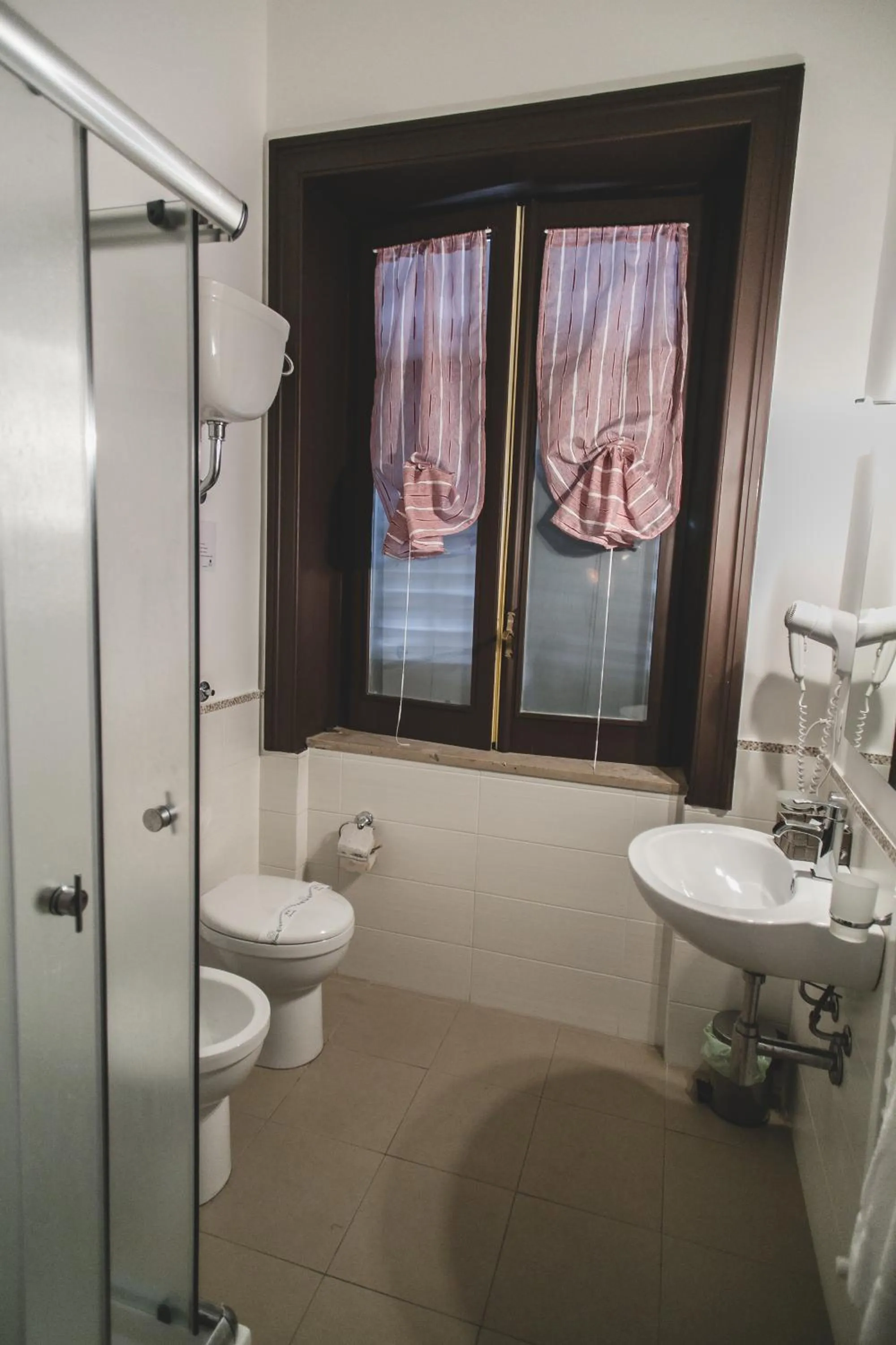 Bathroom in Il Quadrifoglio Room& Suite