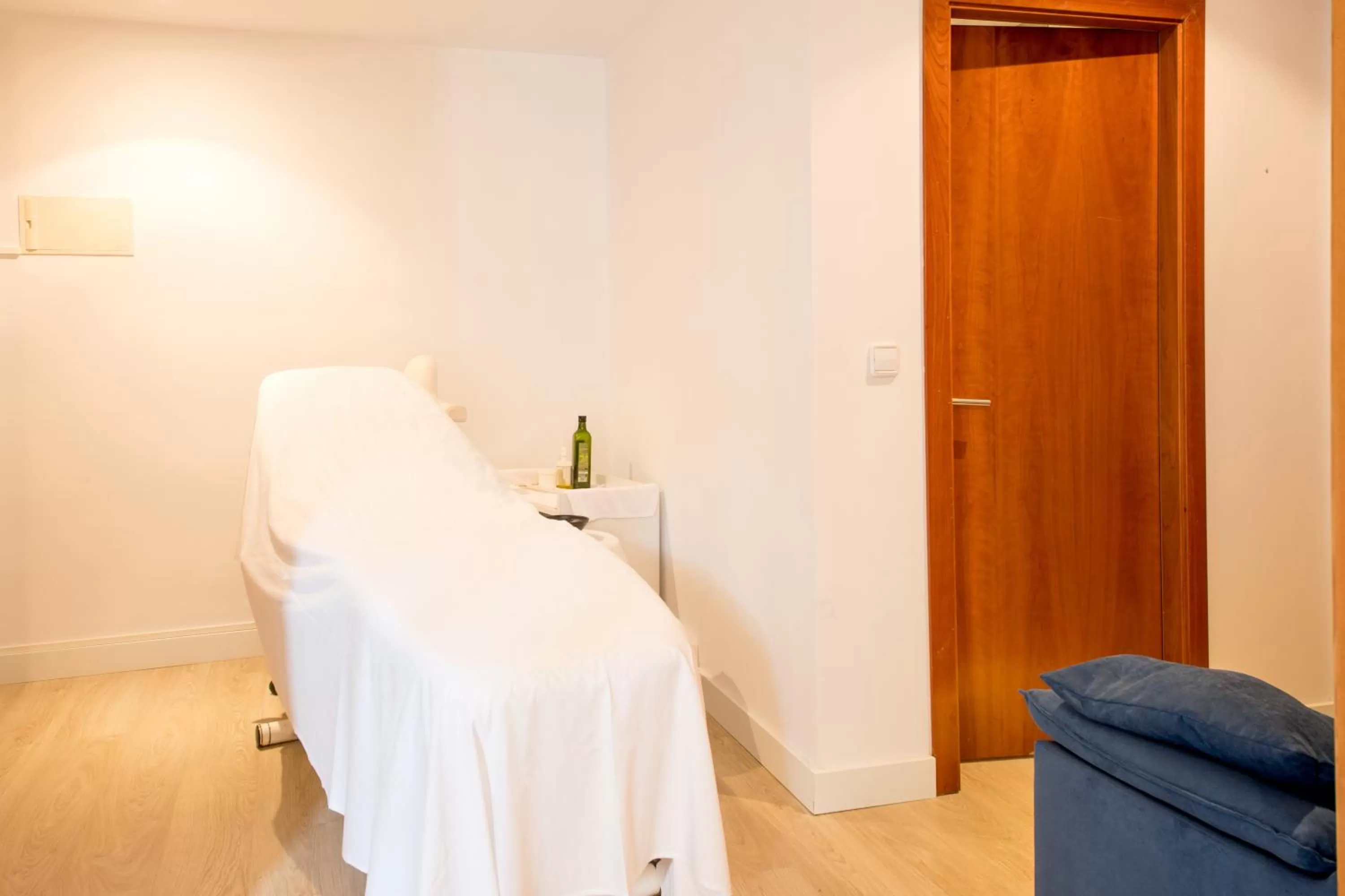 Massage in Los Geranios