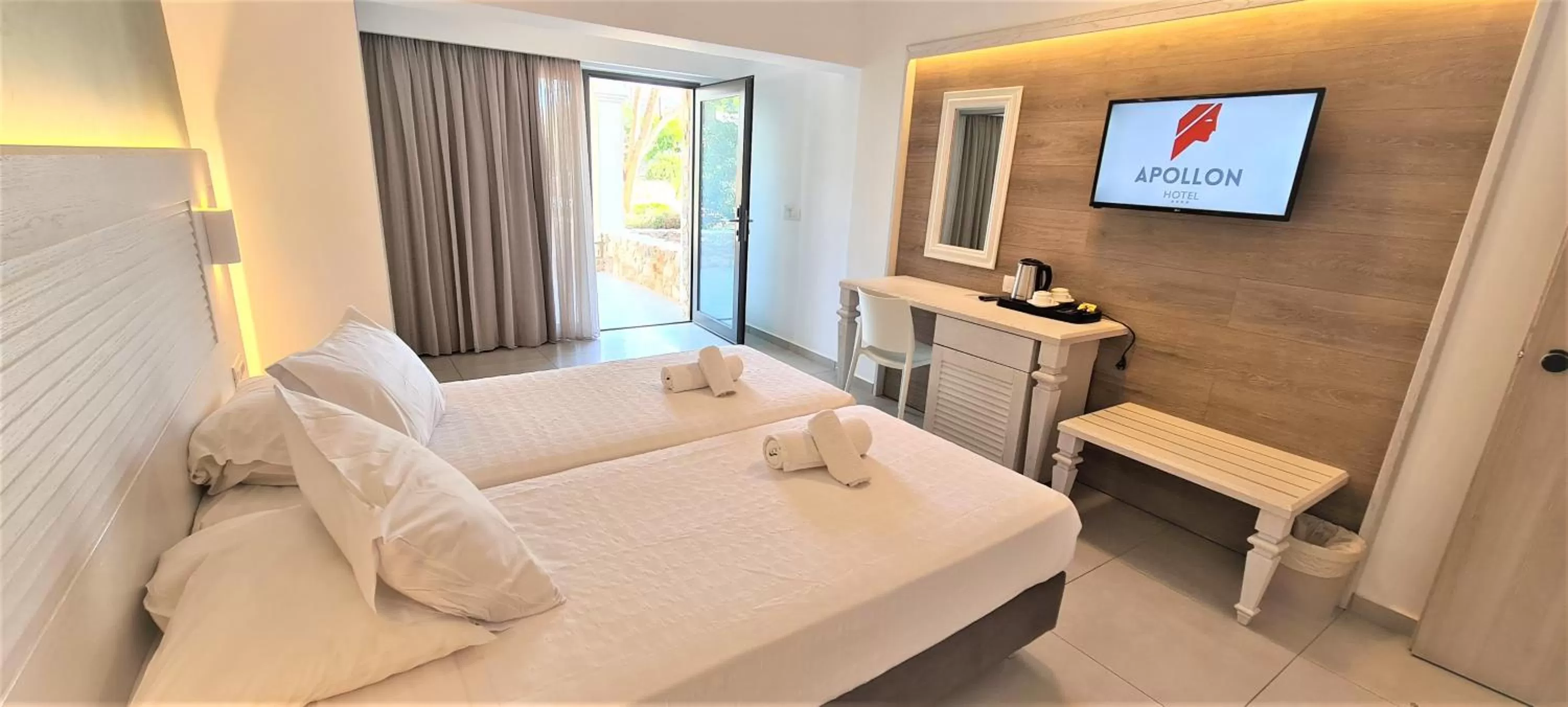 Bed in Apollon Hotel