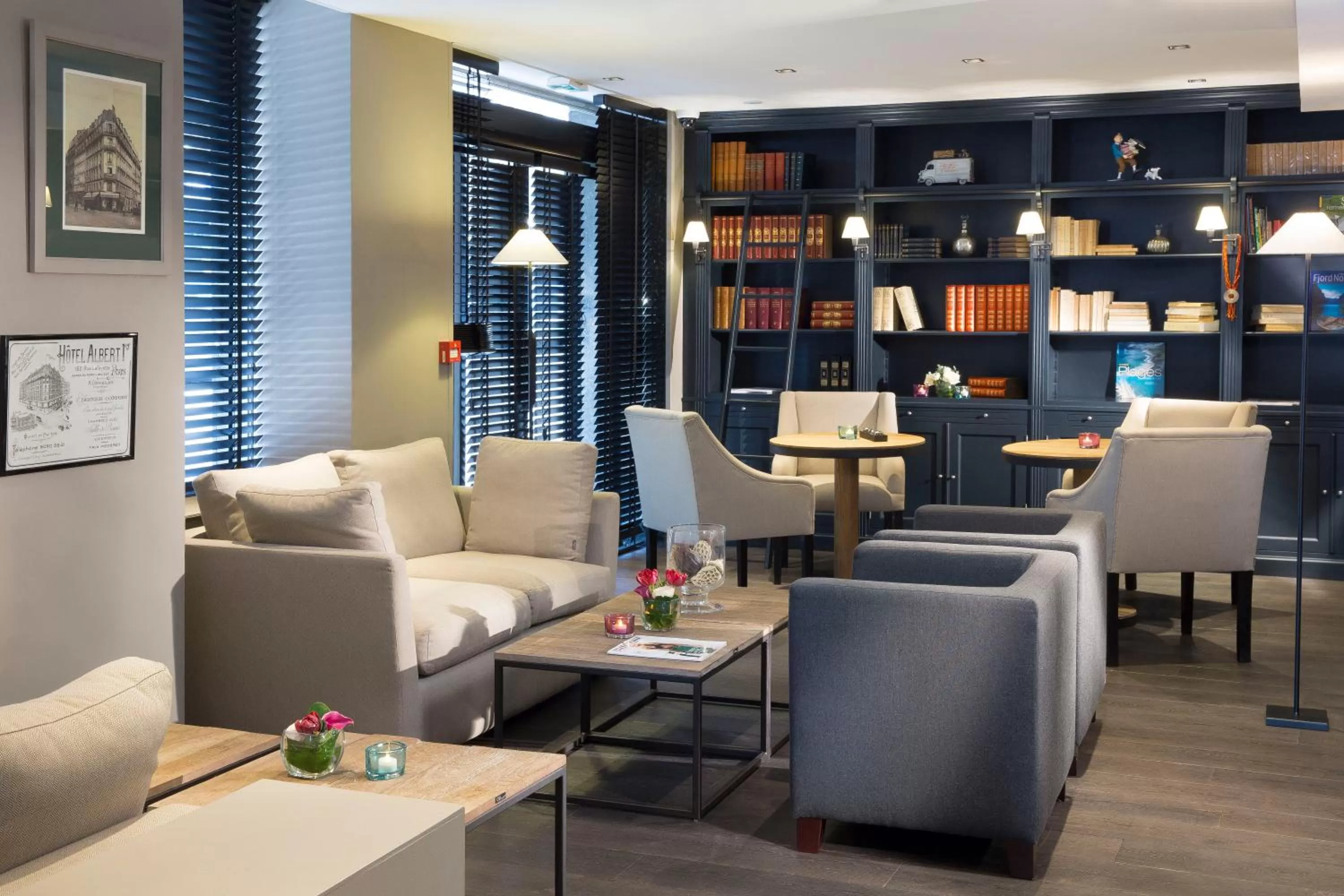 Living room in Hôtel Albert 1er Paris Lafayette