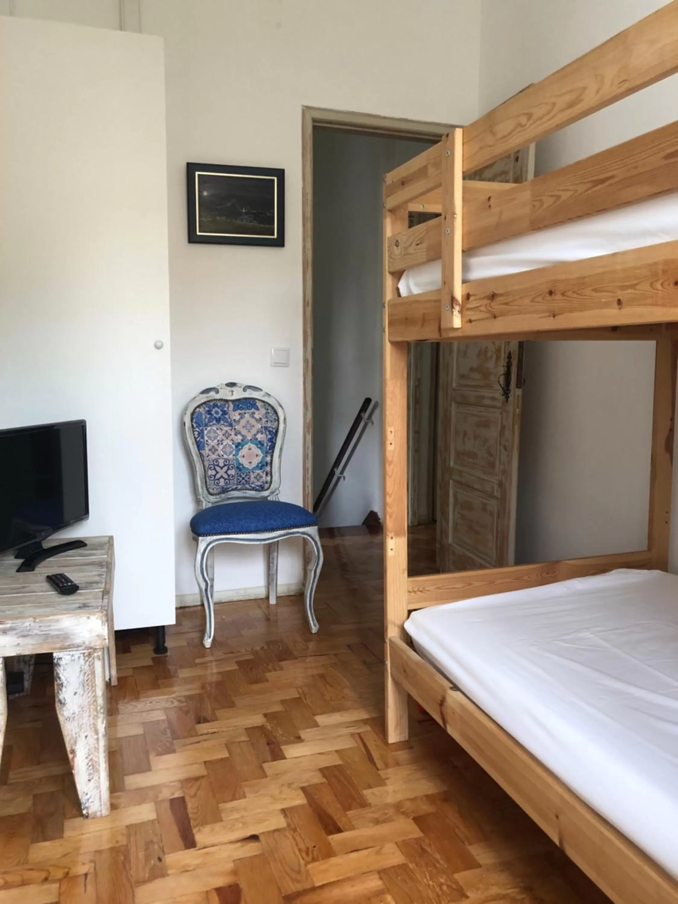 Decorative detail, Bed in Lanui Vintage Guest House