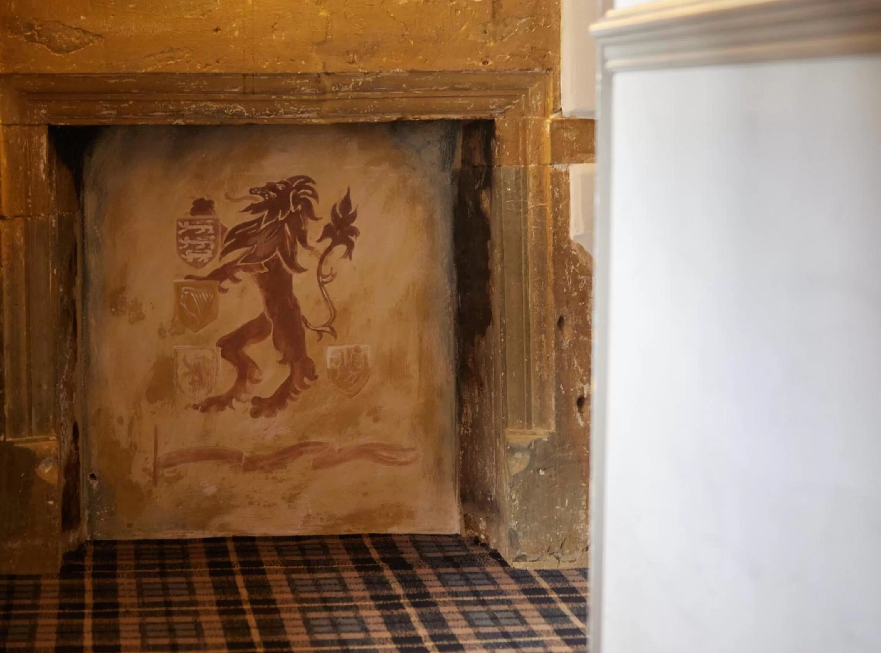 Logo/Certificate/Sign in Red Lion Hotel by Greene King Inns