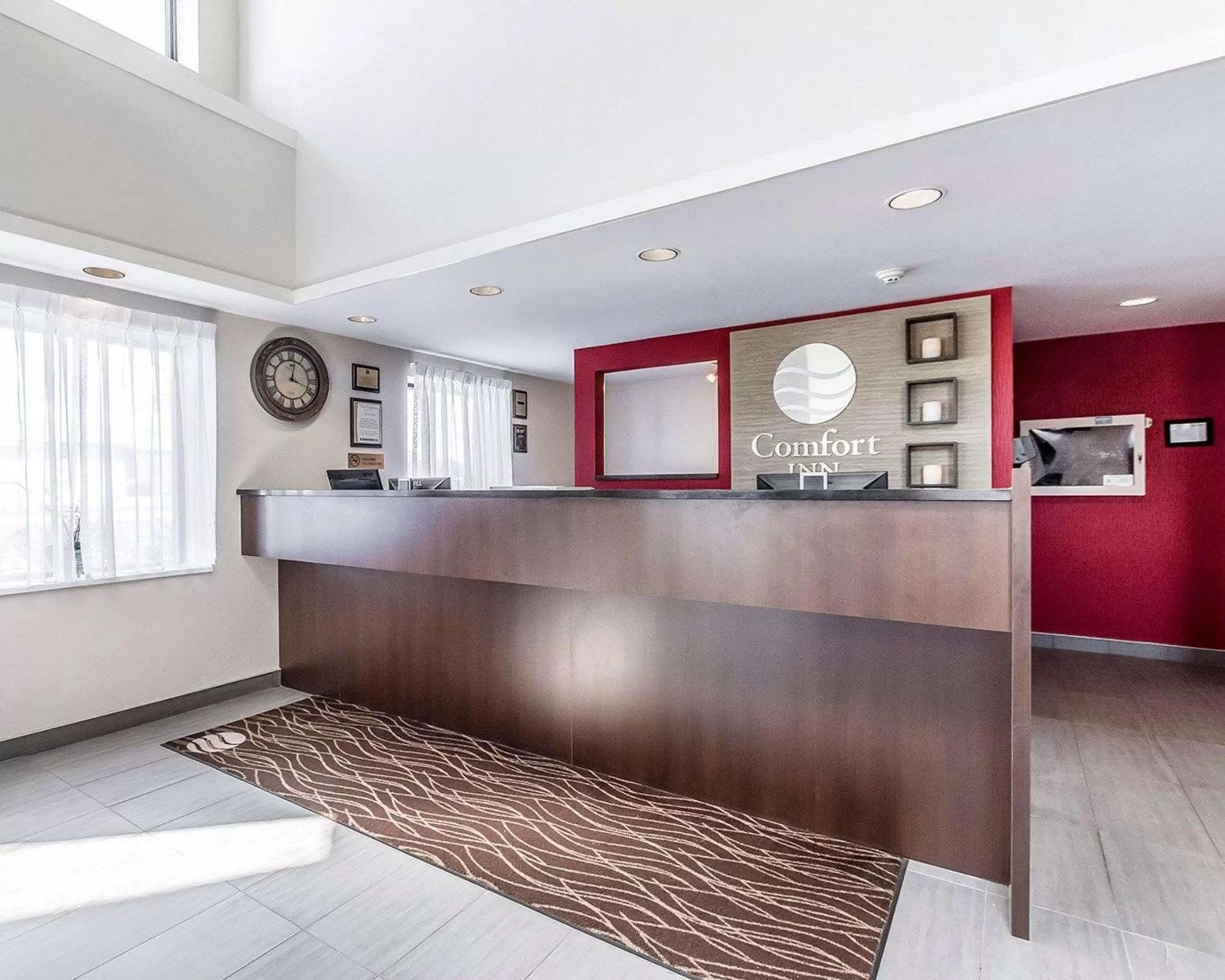 Lobby or reception in Comfort Inn Riviere-du-Loup