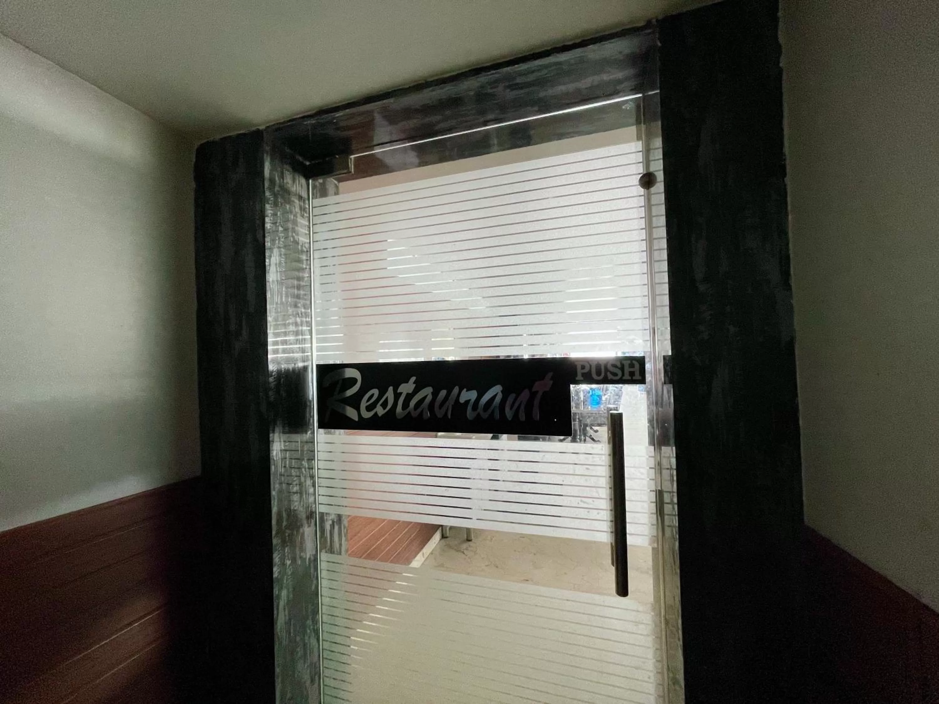 Bunk Bed in Hotel TBS sea view ! Puri