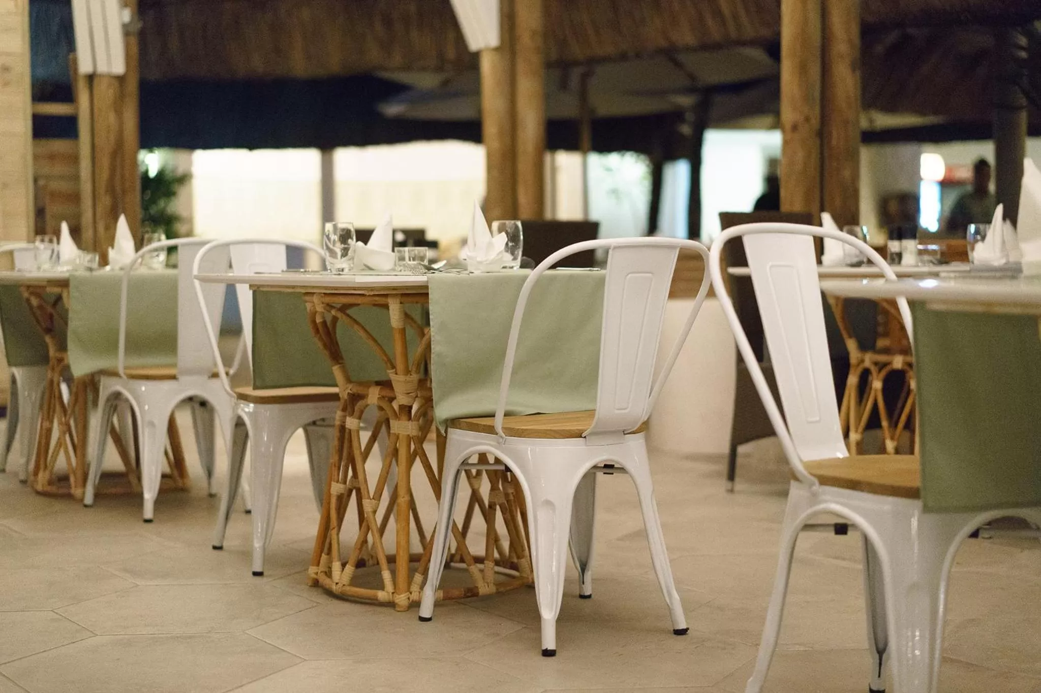 Restaurant/places to eat in Coin de Mire Attitude