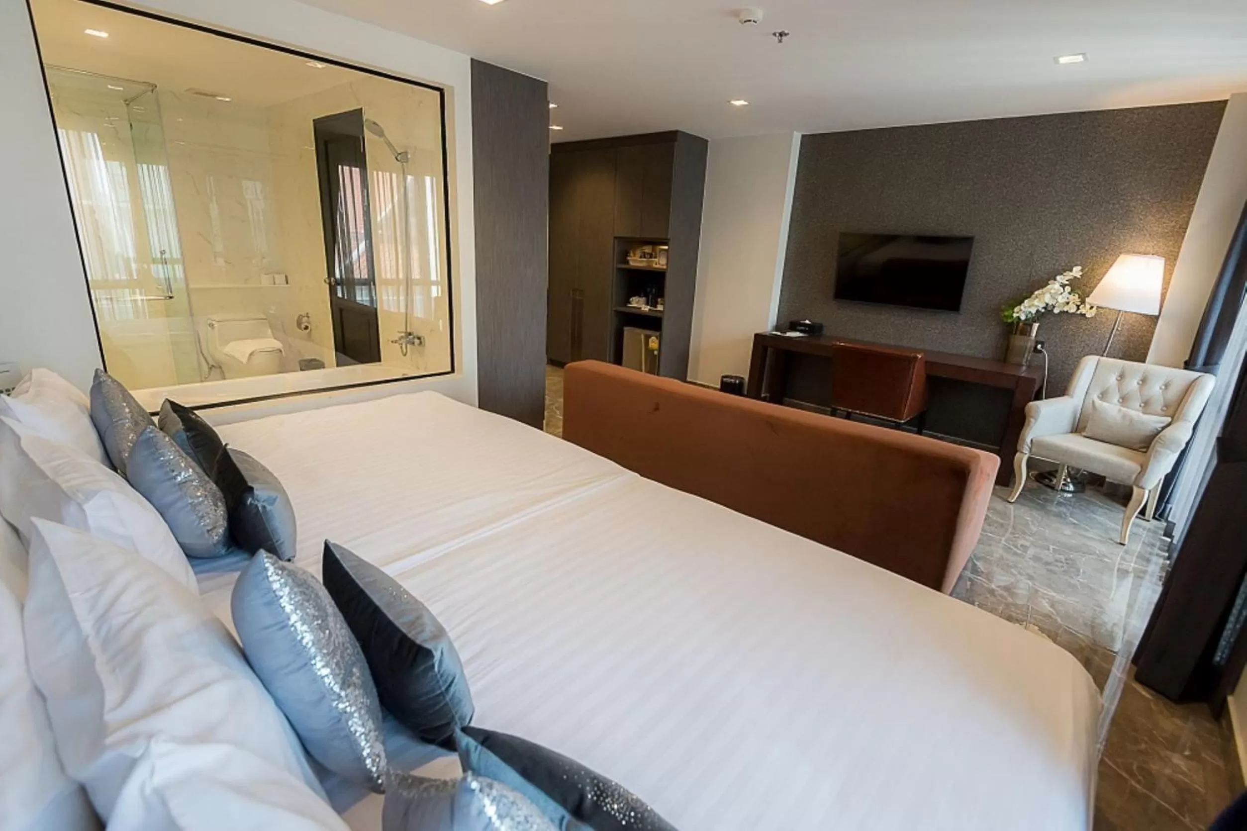 TV and multimedia, Bed in SN Connx - SHA Plus