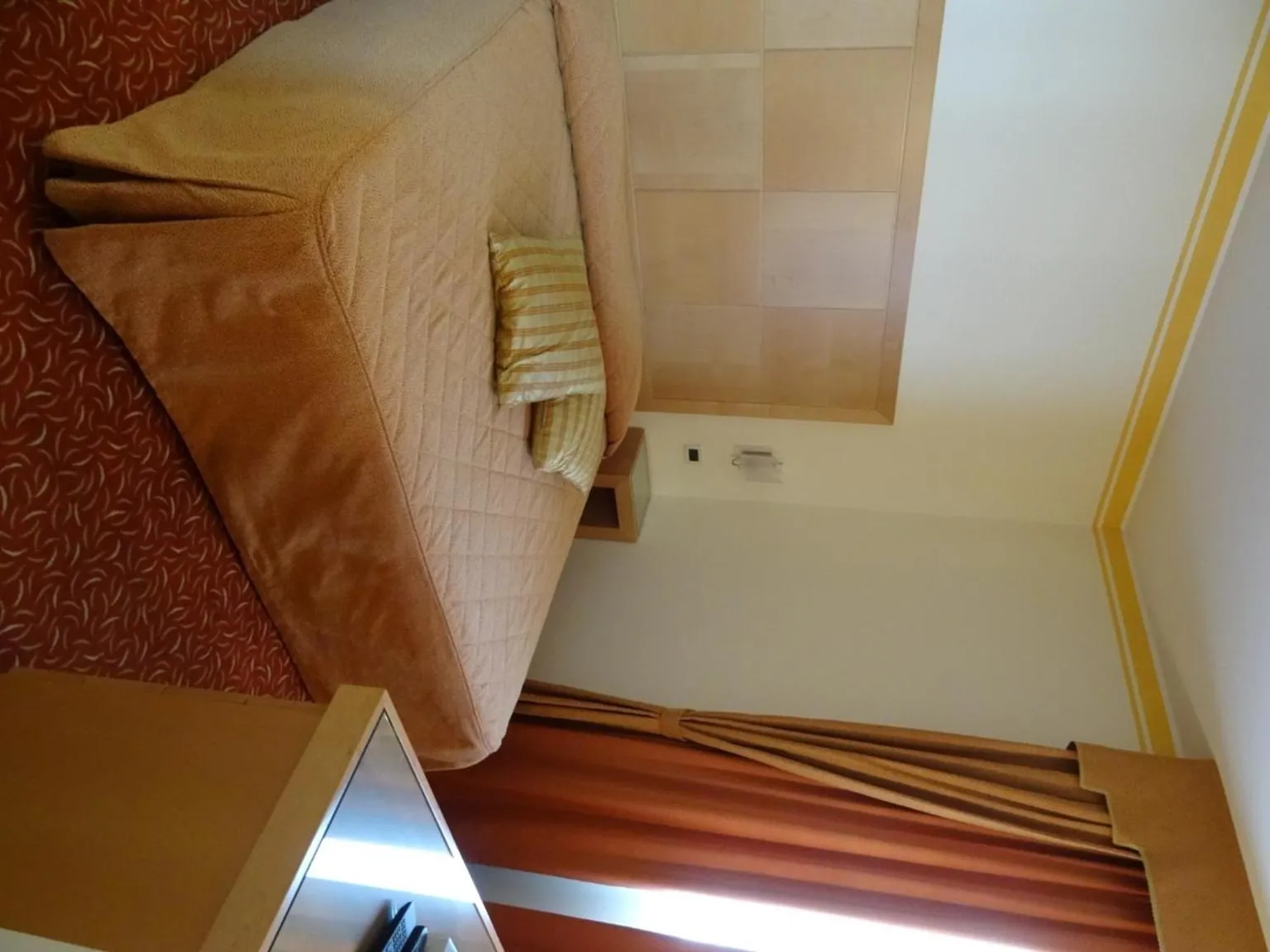 Photo of the whole room in Hotel Roma