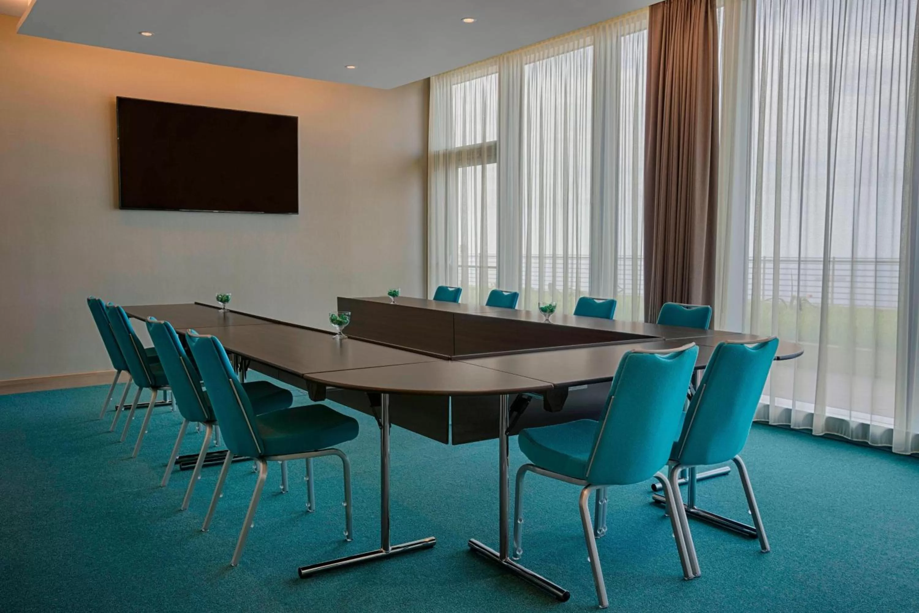 Meeting/conference room in Four Points by Sheraton Oran