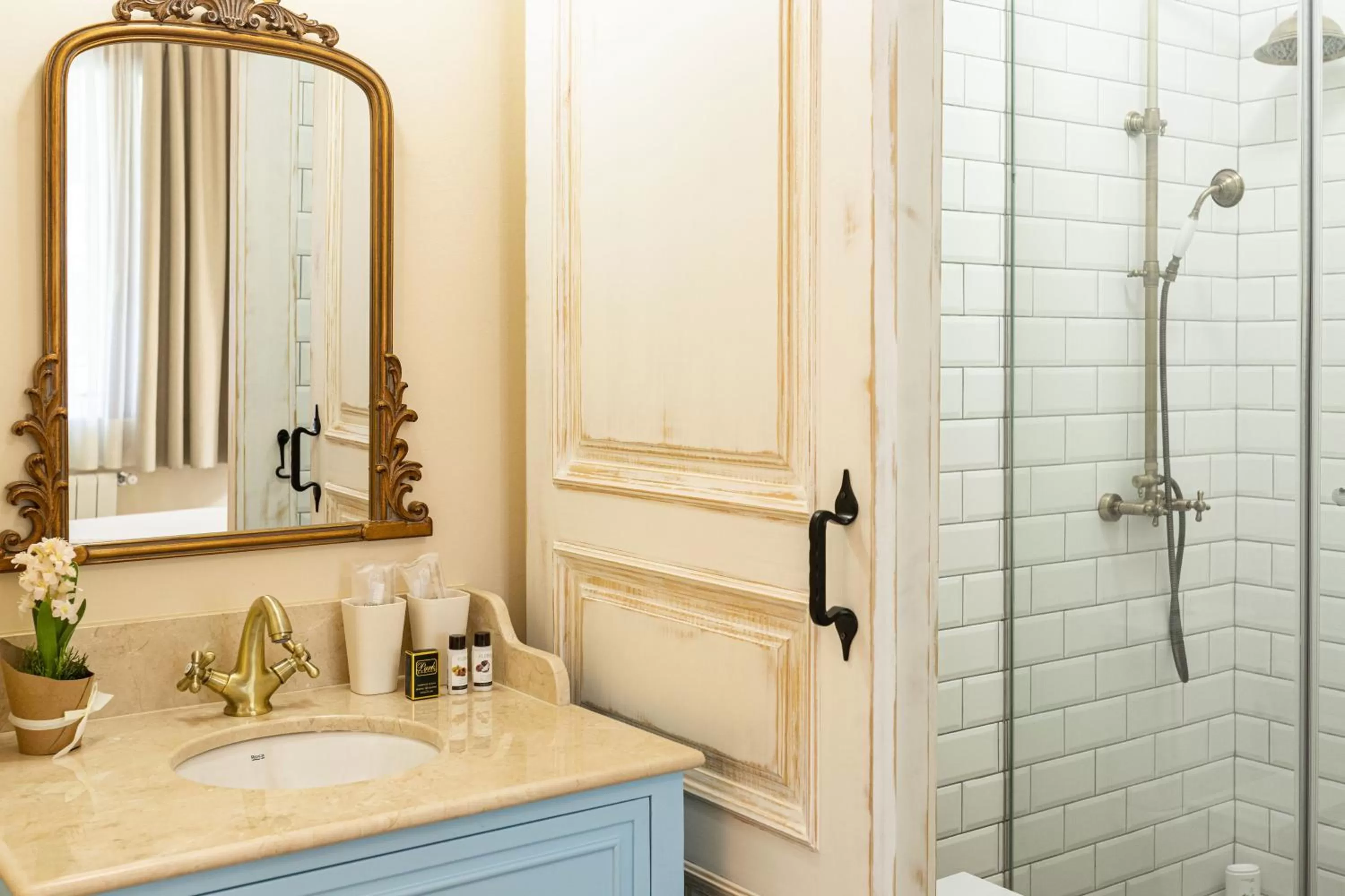 Shower in Hotel Rural Ohana