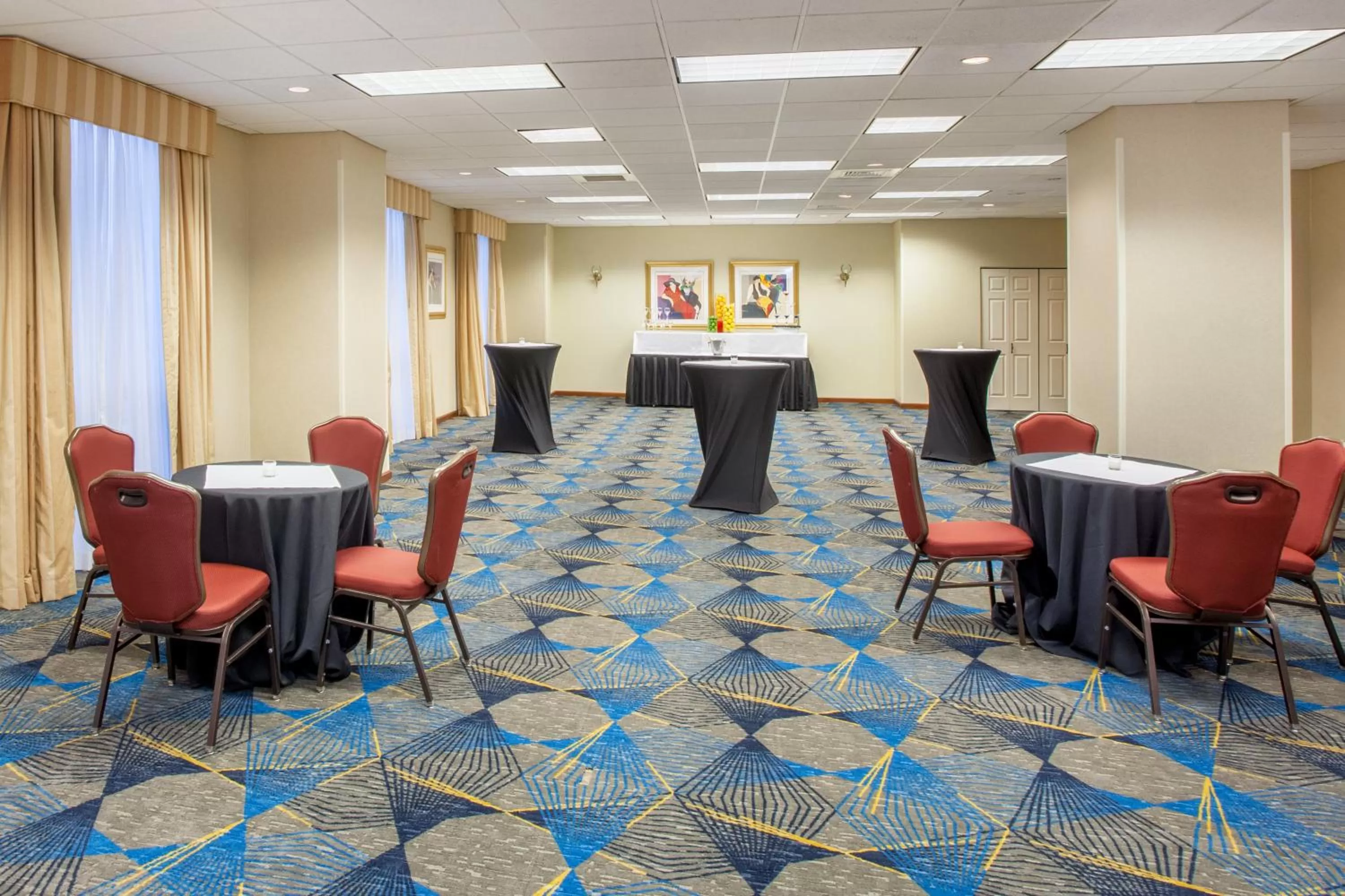 Meeting/conference room in Crowne Plaza Springfield Convention Center by IHG