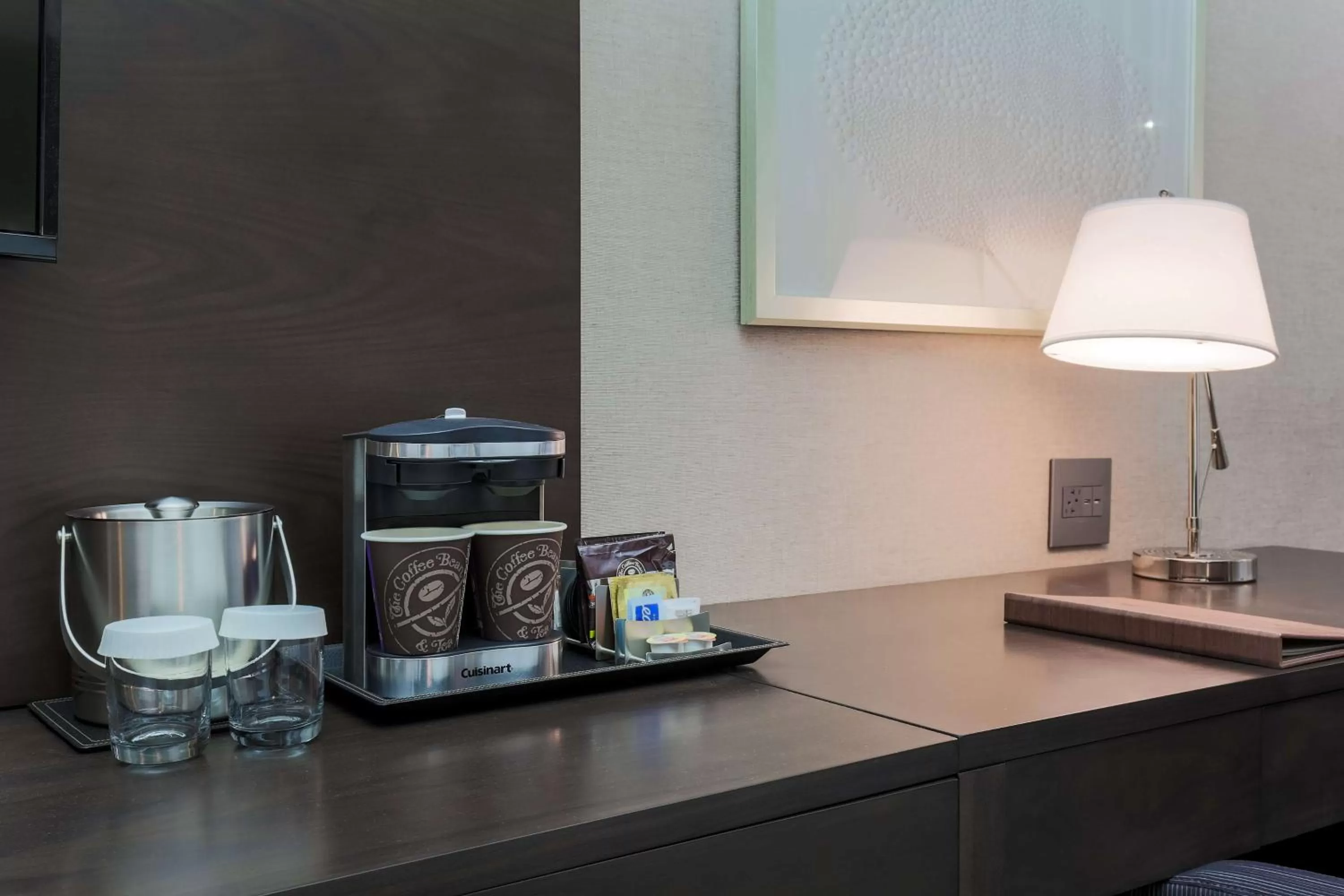 Bedroom in DoubleTree by Hilton Evansville