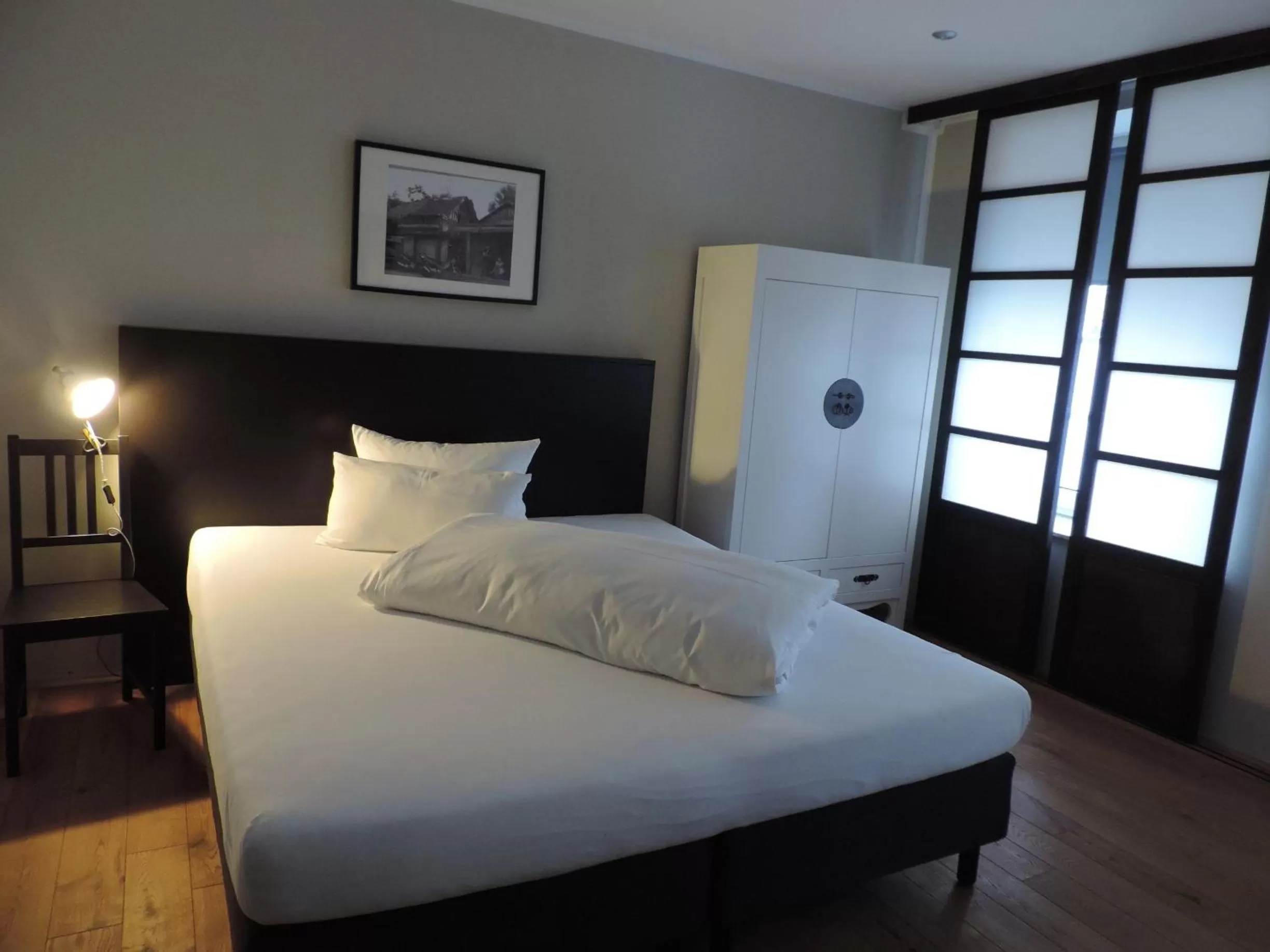 Photo of the whole room, Bed in Hotel zur Amtspforte