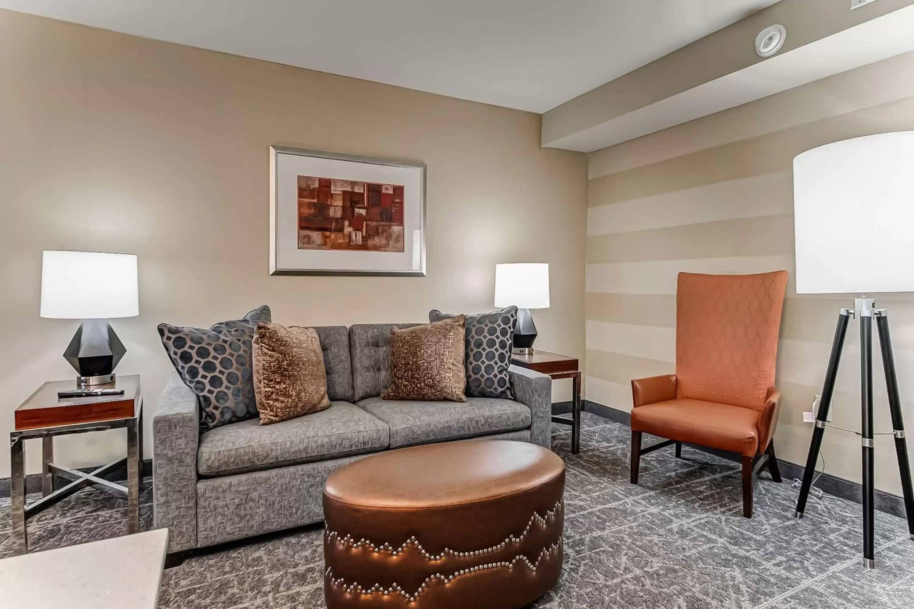King Room - Hearing Accessible/Non-Smoking in Embassy Suites Atlanta - Kennesaw Town Center King Room - Hearing Accessible/Non-Smoking in Embassy Suites Atlanta - Kennesaw Town Center