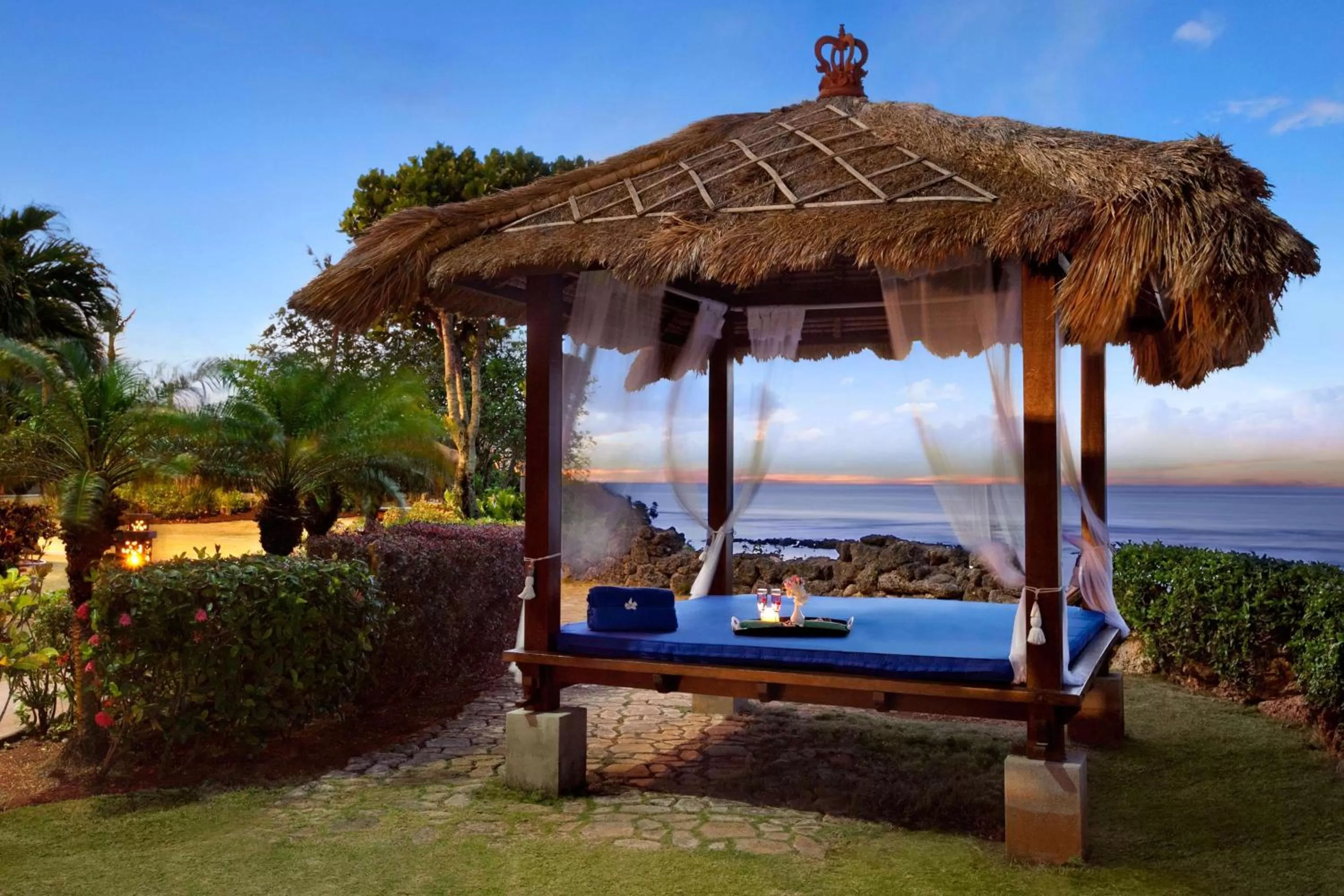 Dining area in Hilton Guam Resort & Spa