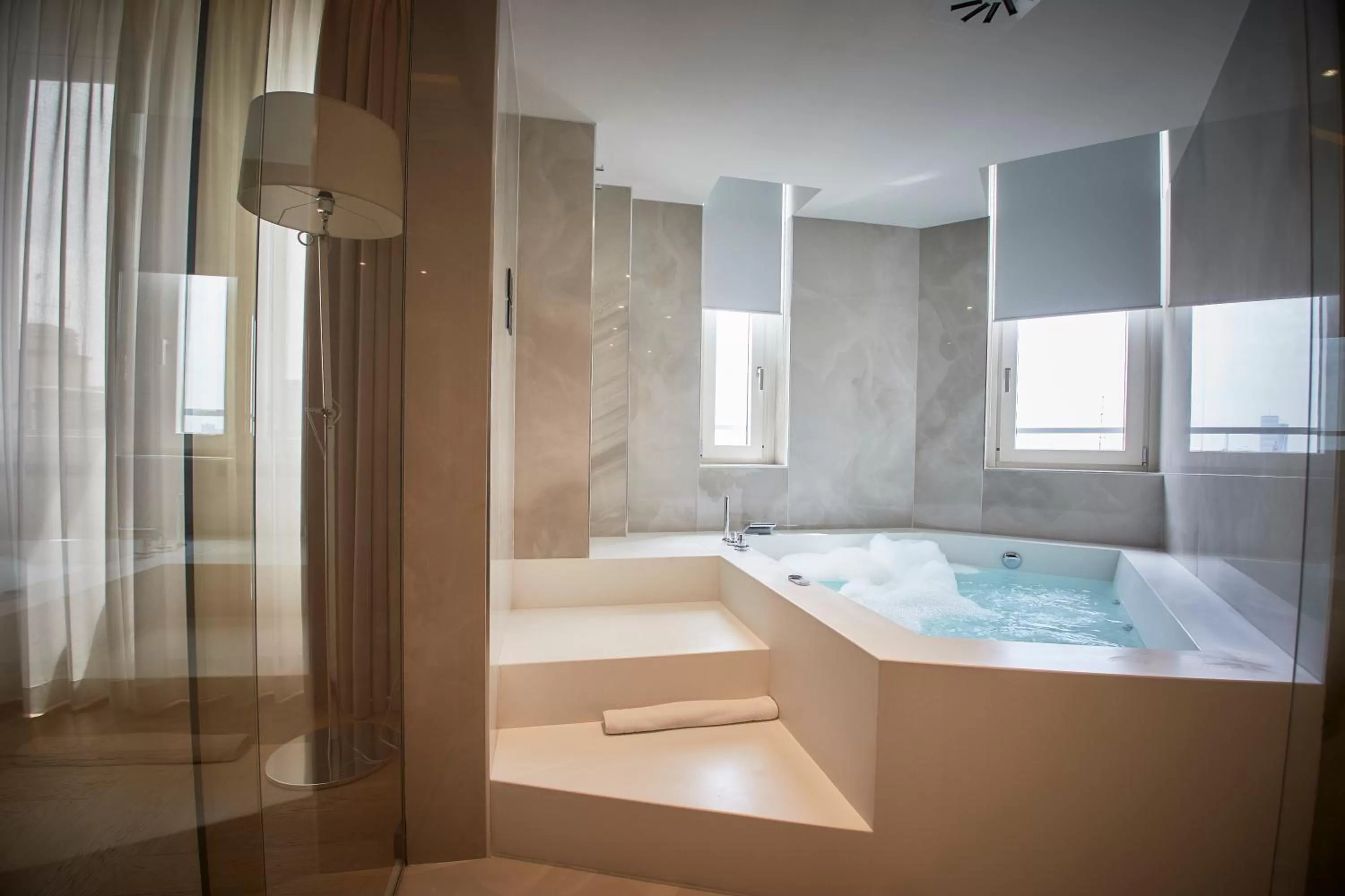 Hot Tub in iH Hotels Milano Ambasciatori