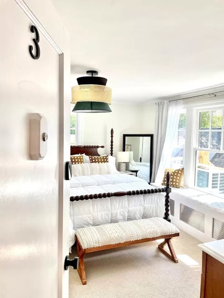 Bed in Buttonwood Boutique Hotel