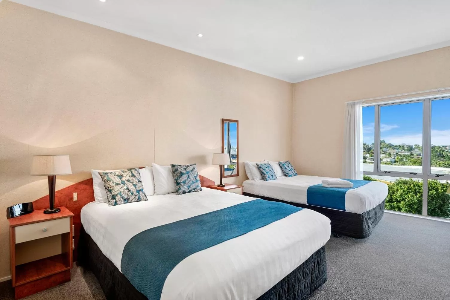 Bed in Aristotles North Shore