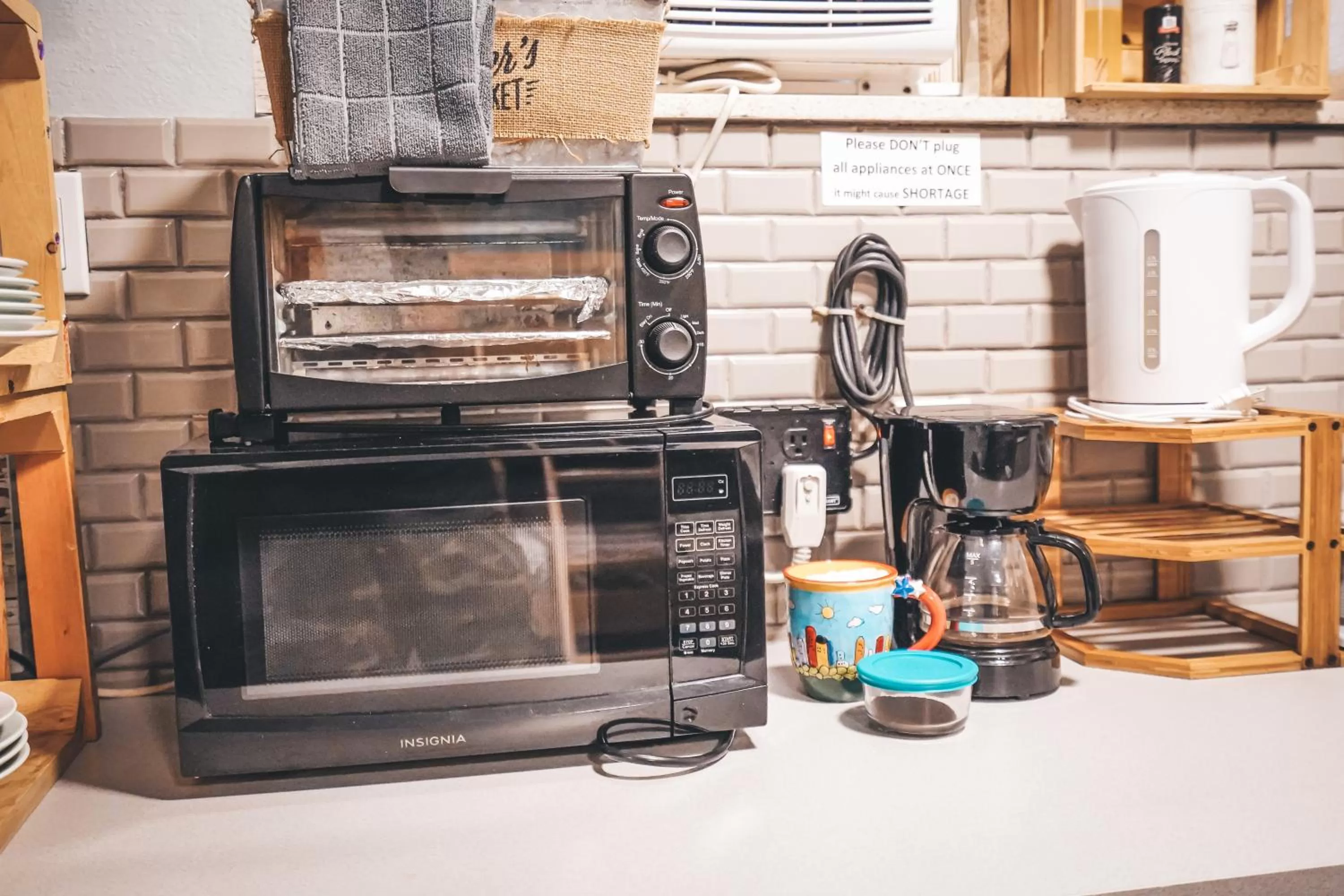Coffee/tea facilities in Hollywood Light Haven Lodge