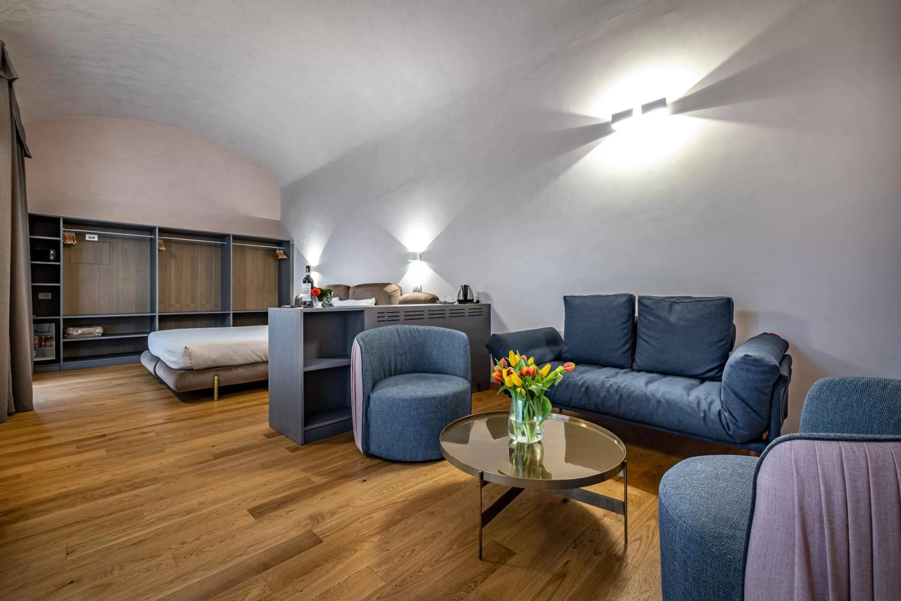 Photo of the whole room, Bed in Hotel La Scaletta al Ponte Vecchio