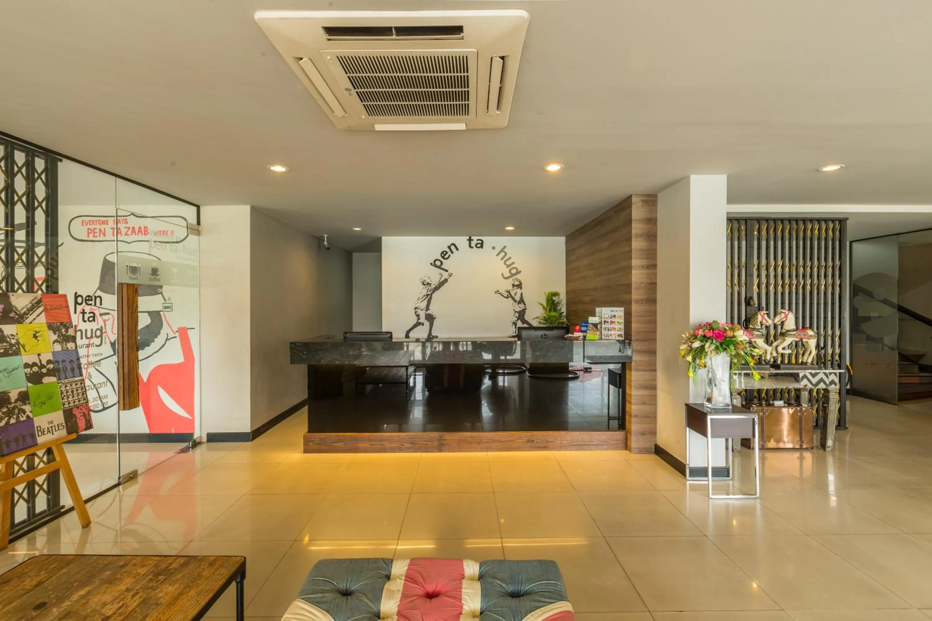 Lobby or reception in Pen Ta Hug Hotel