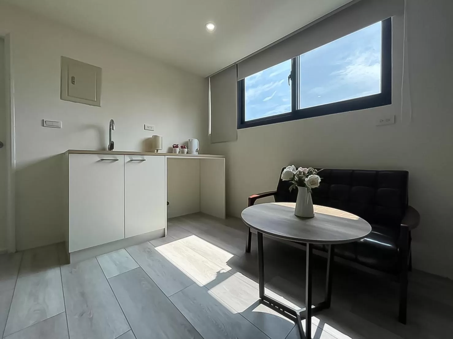 Kitchen/Kitchenette in 旅行家 Affetto Hostel