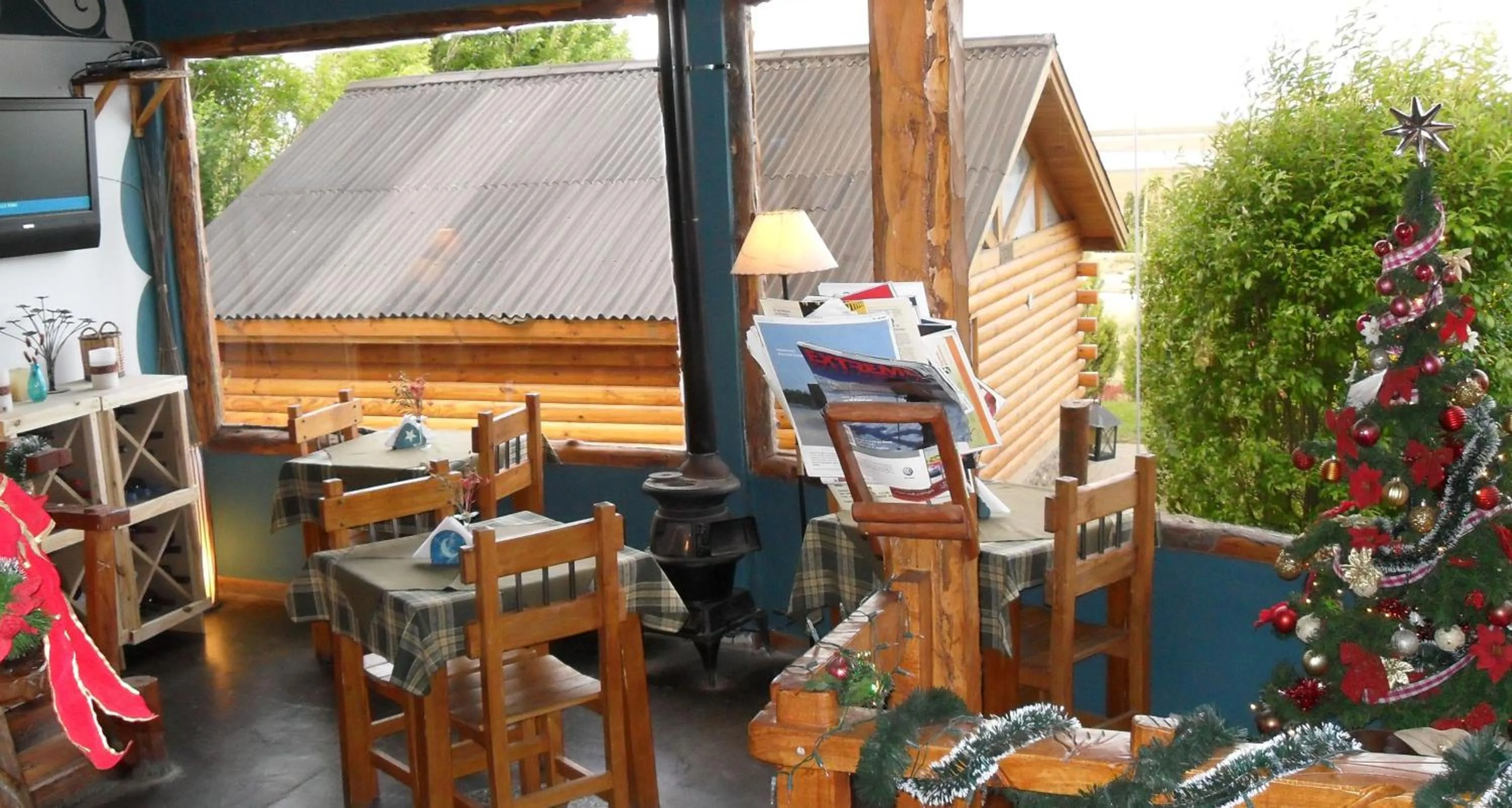 Restaurant/places to eat in Solares Del Sur