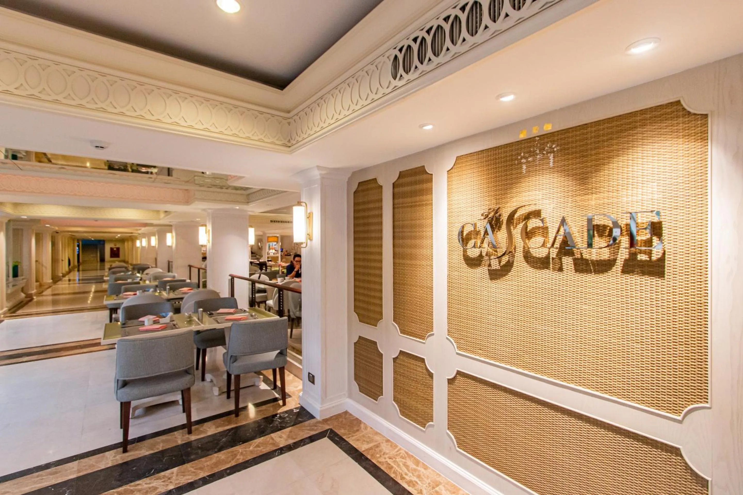 Restaurant/places to eat in Dusit Thani Pattaya