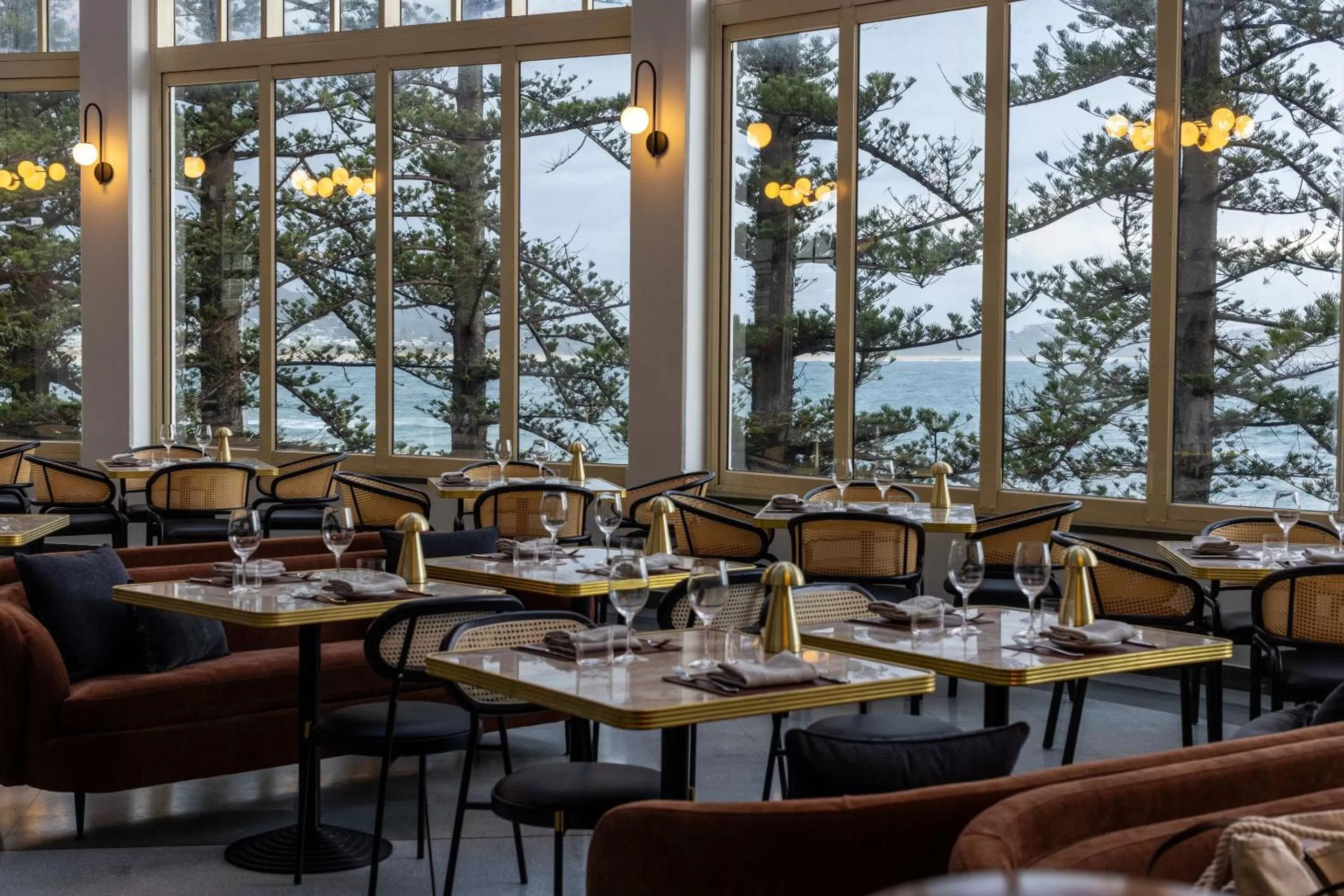Restaurant/places to eat in Crowne Plaza Terrigal Pacific by IHG