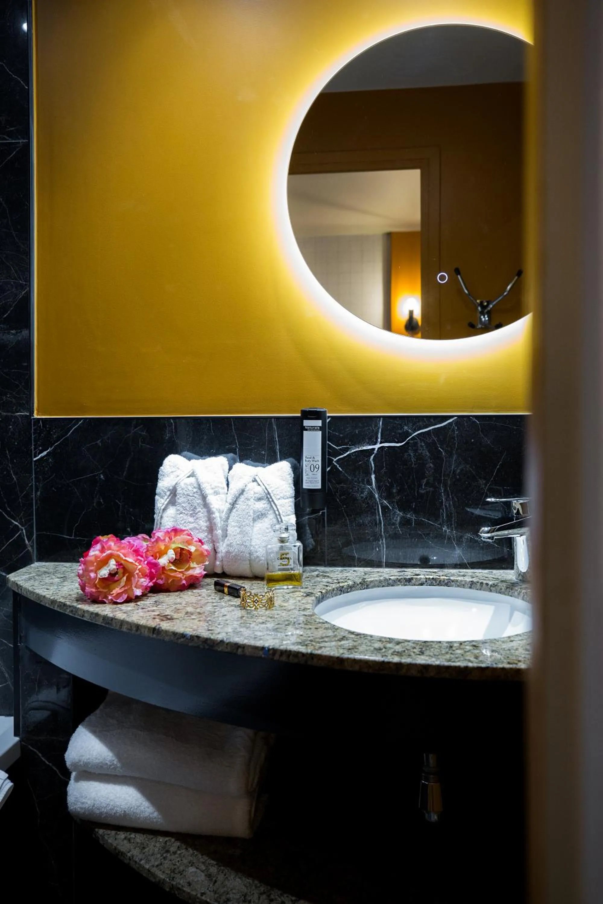 Bathroom in Hotel Concortel Paris