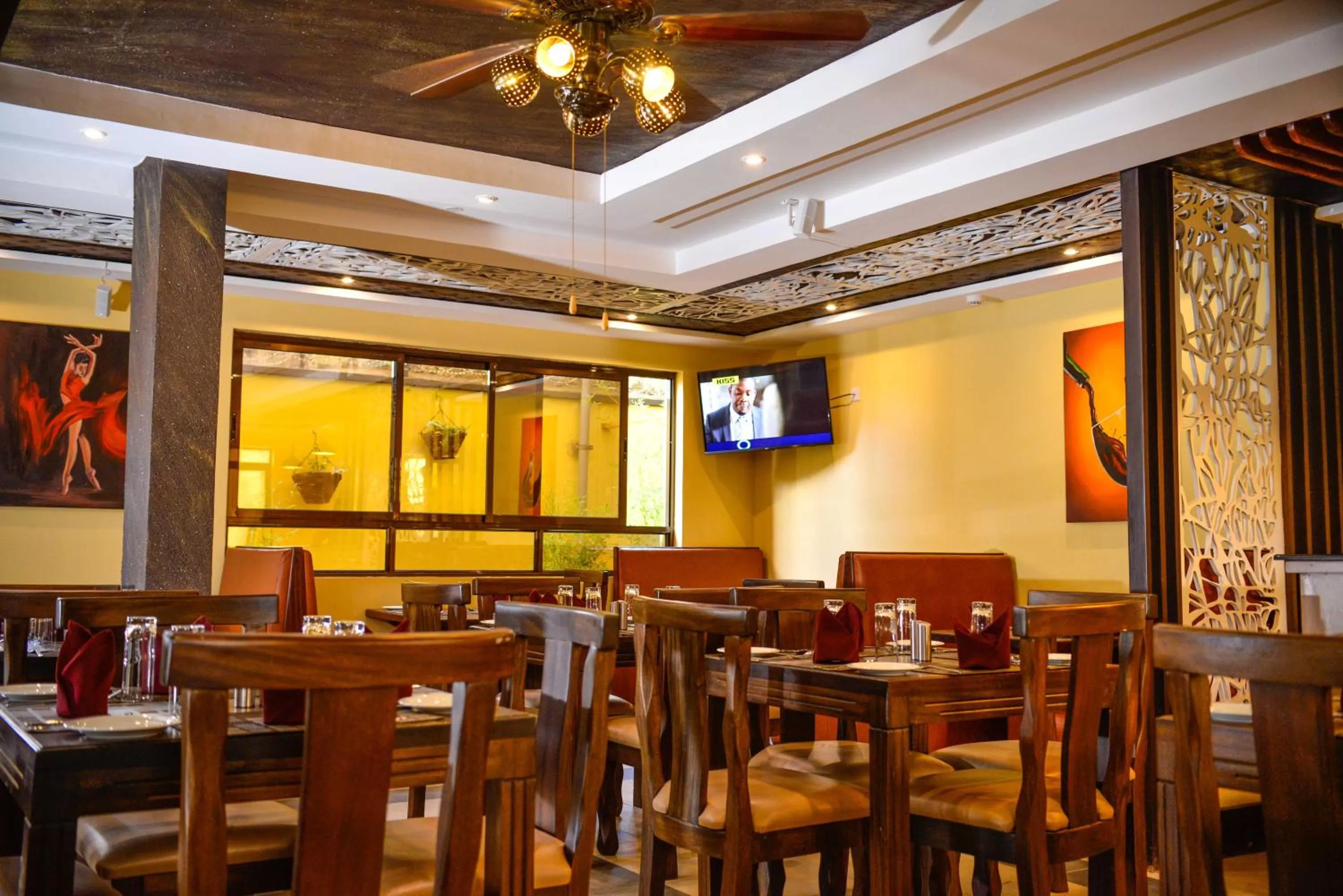 Restaurant/places to eat in Melili Hotel