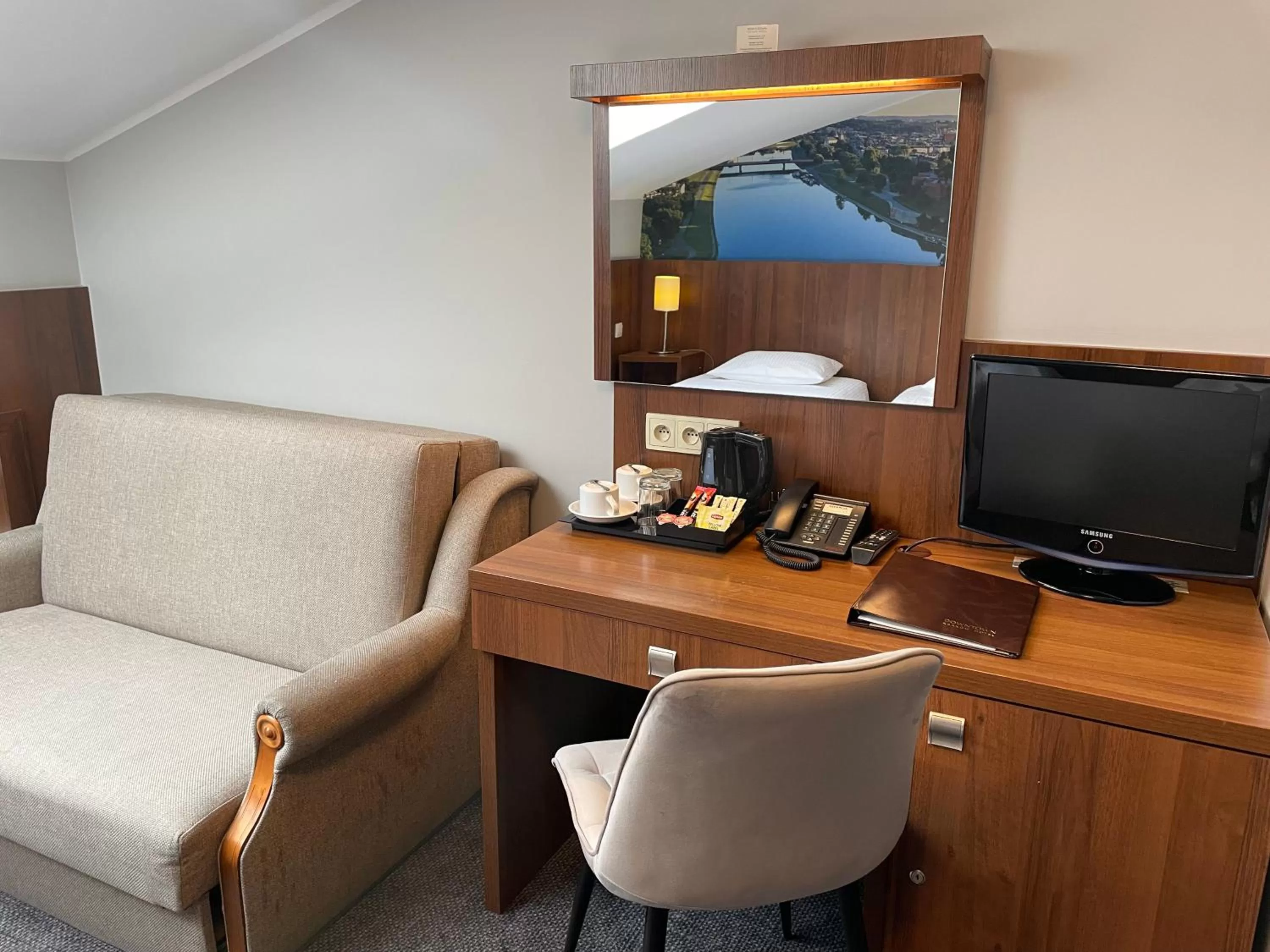 Coffee/tea facilities in Hotel Downtown Kraków