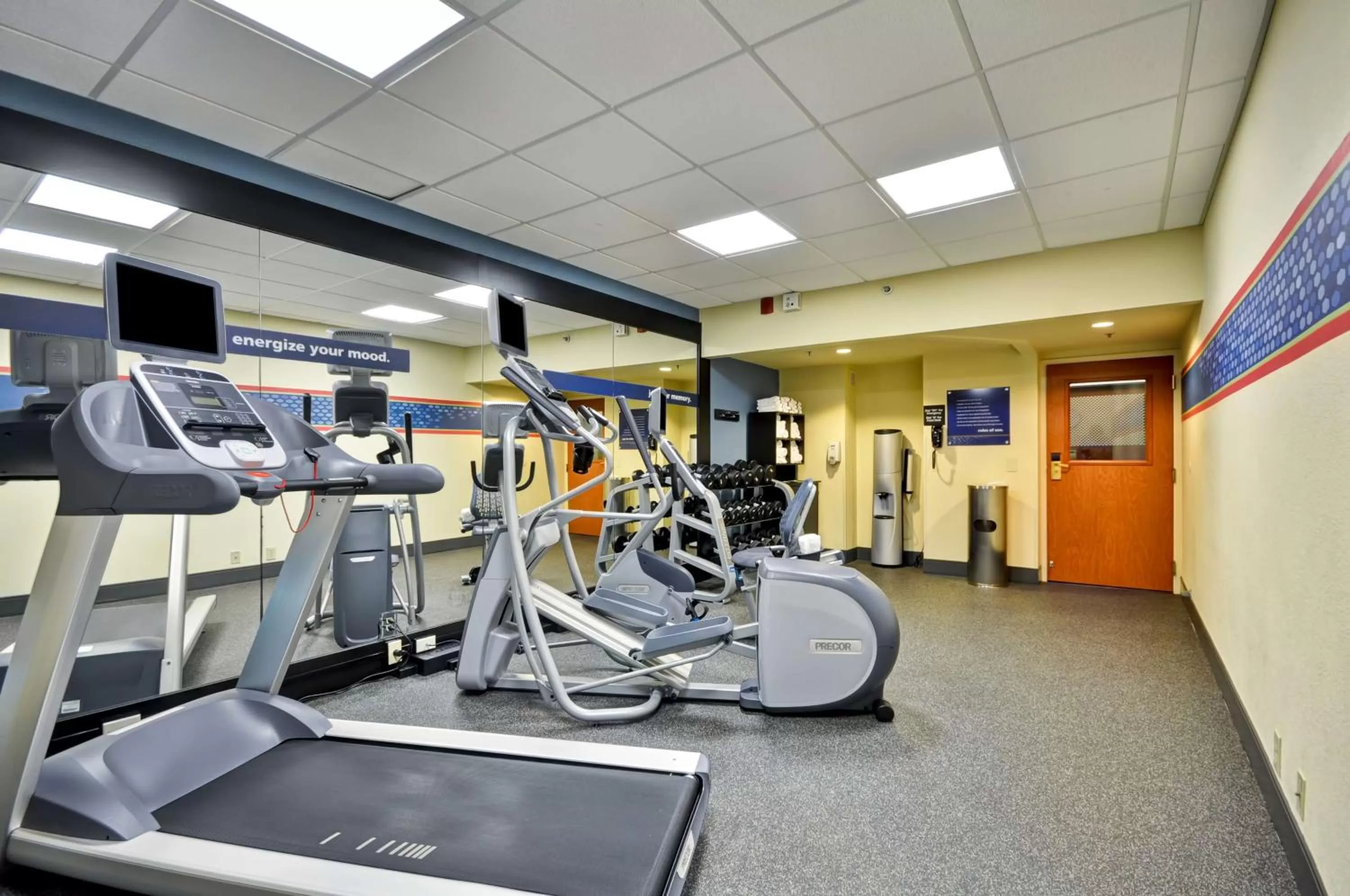 Fitness centre/facilities in Hampton Inn Overland Park