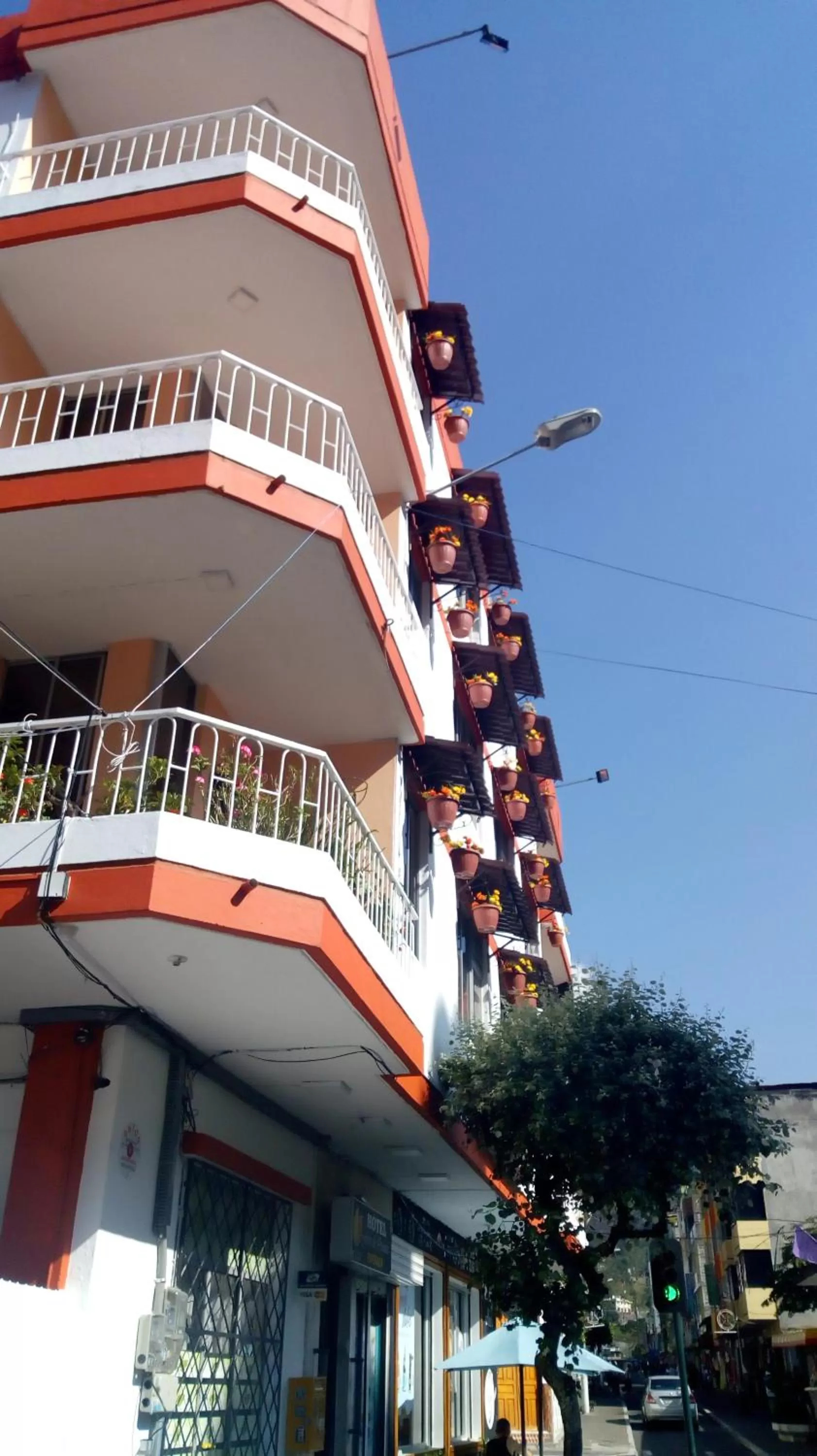 Property Building in Hotel Flor de Oriente