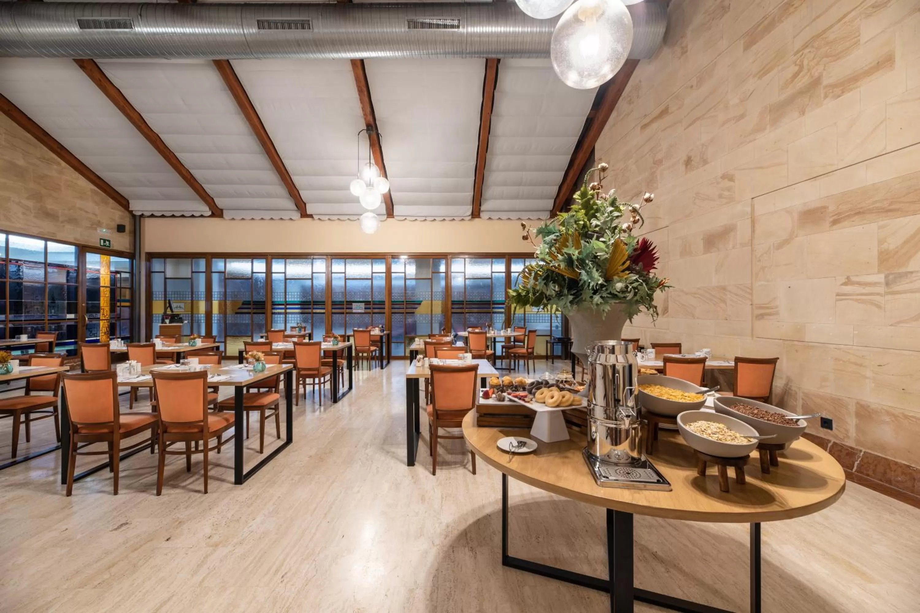 Breakfast in Exe Astur Plaza