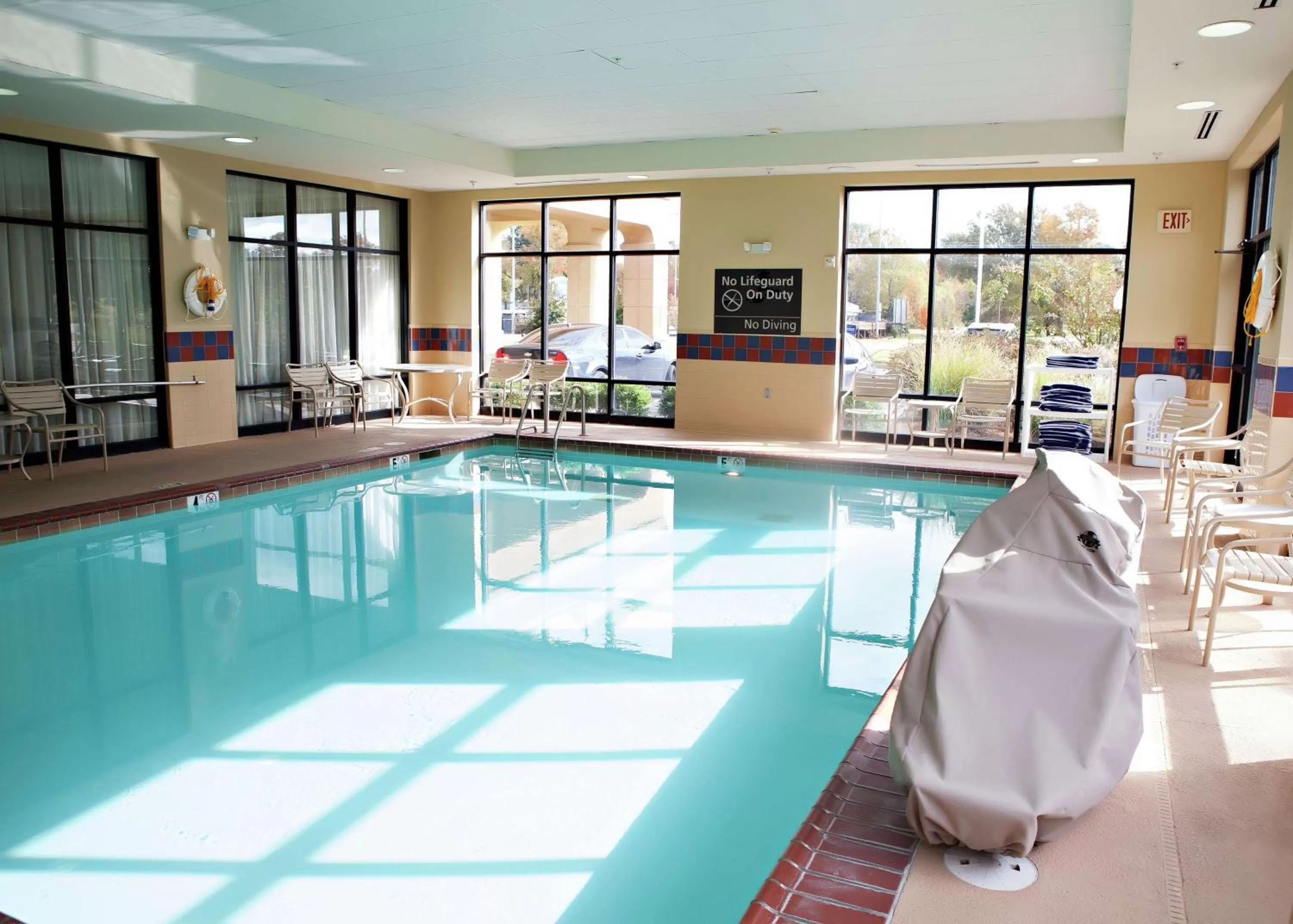 Pool view in Hampton Inn Martin