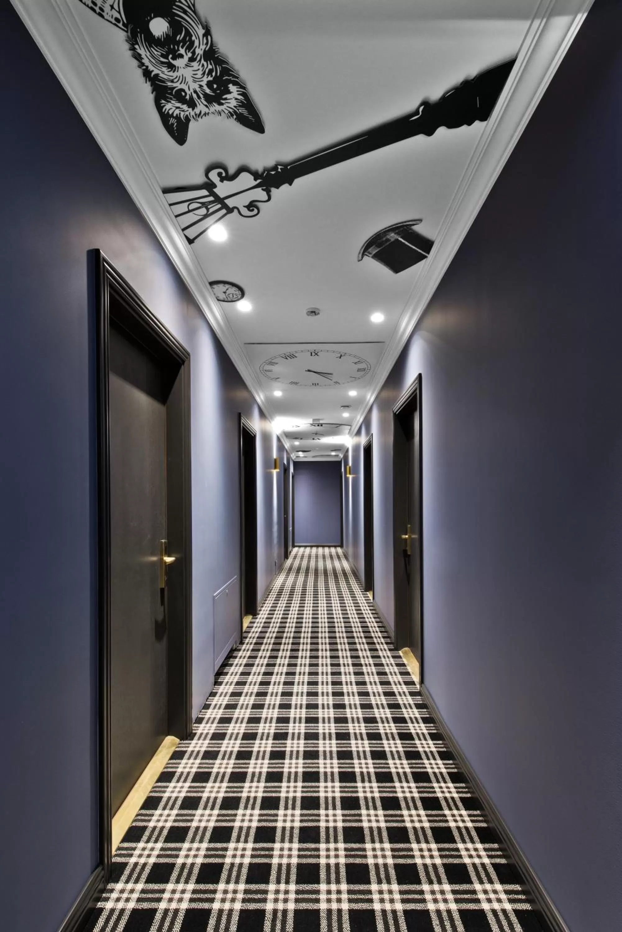 Decorative detail in 15th Avenue