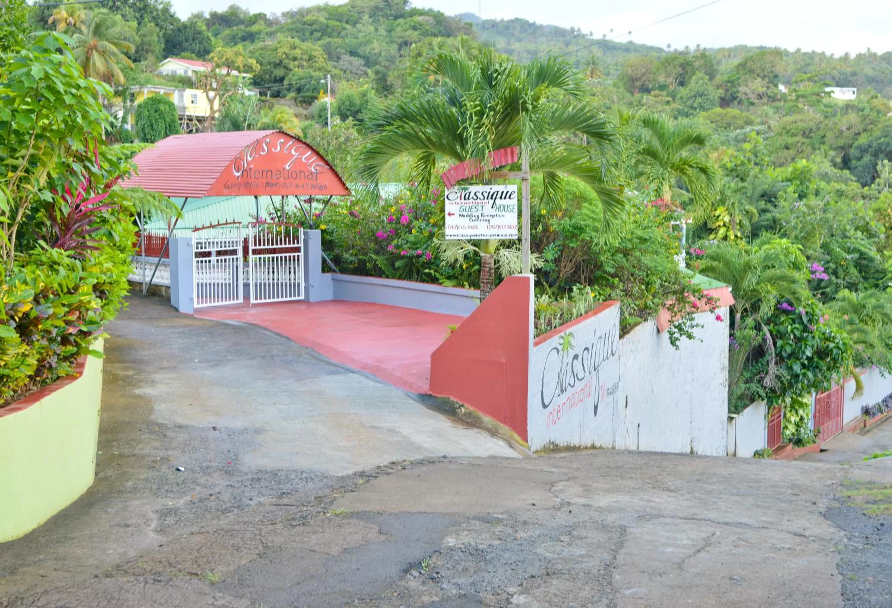 Facade/entrance in Classique International in Dominica