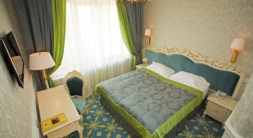 Bed in Olympic Hotel