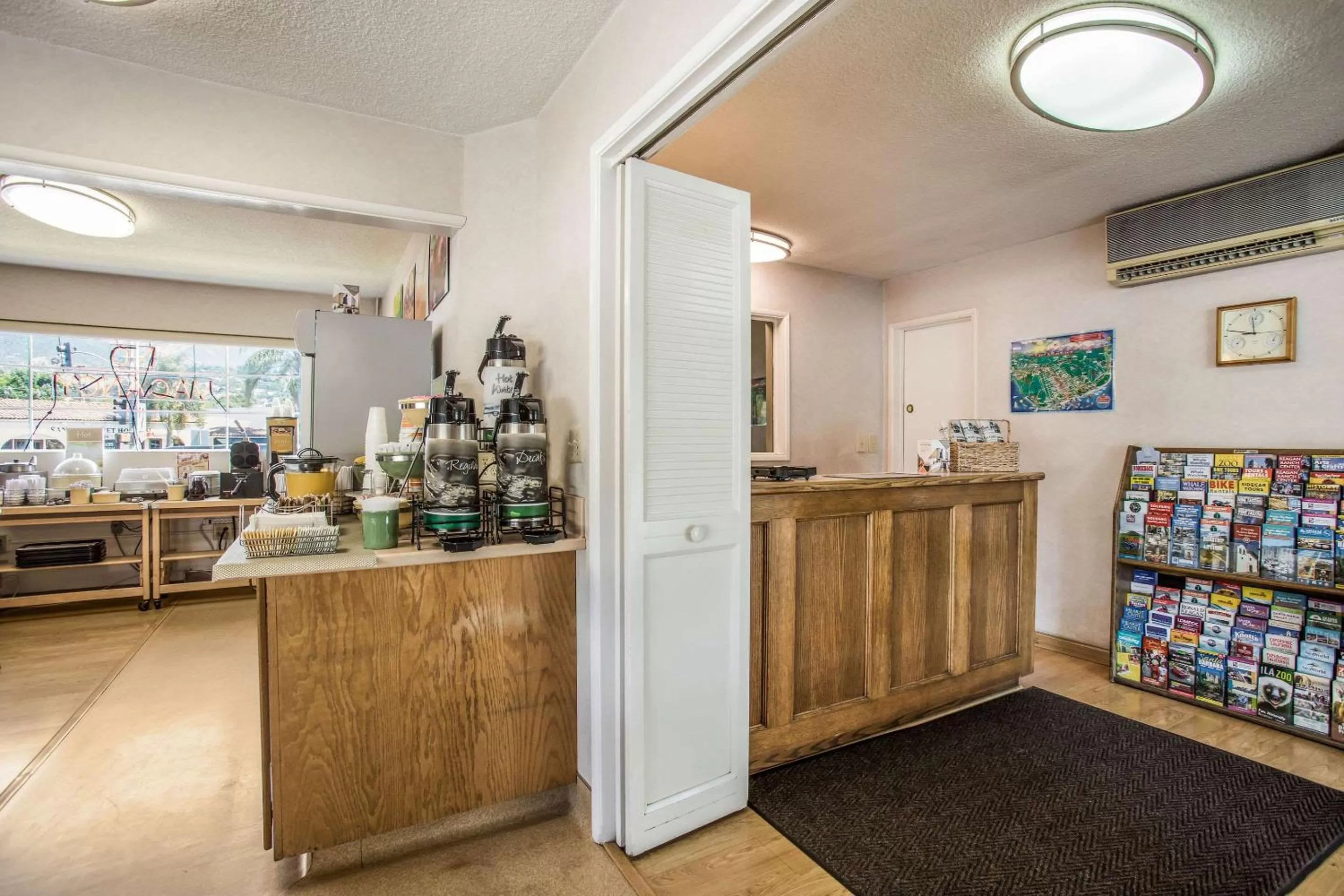 Lobby or reception in Quality Inn Santa Barbara