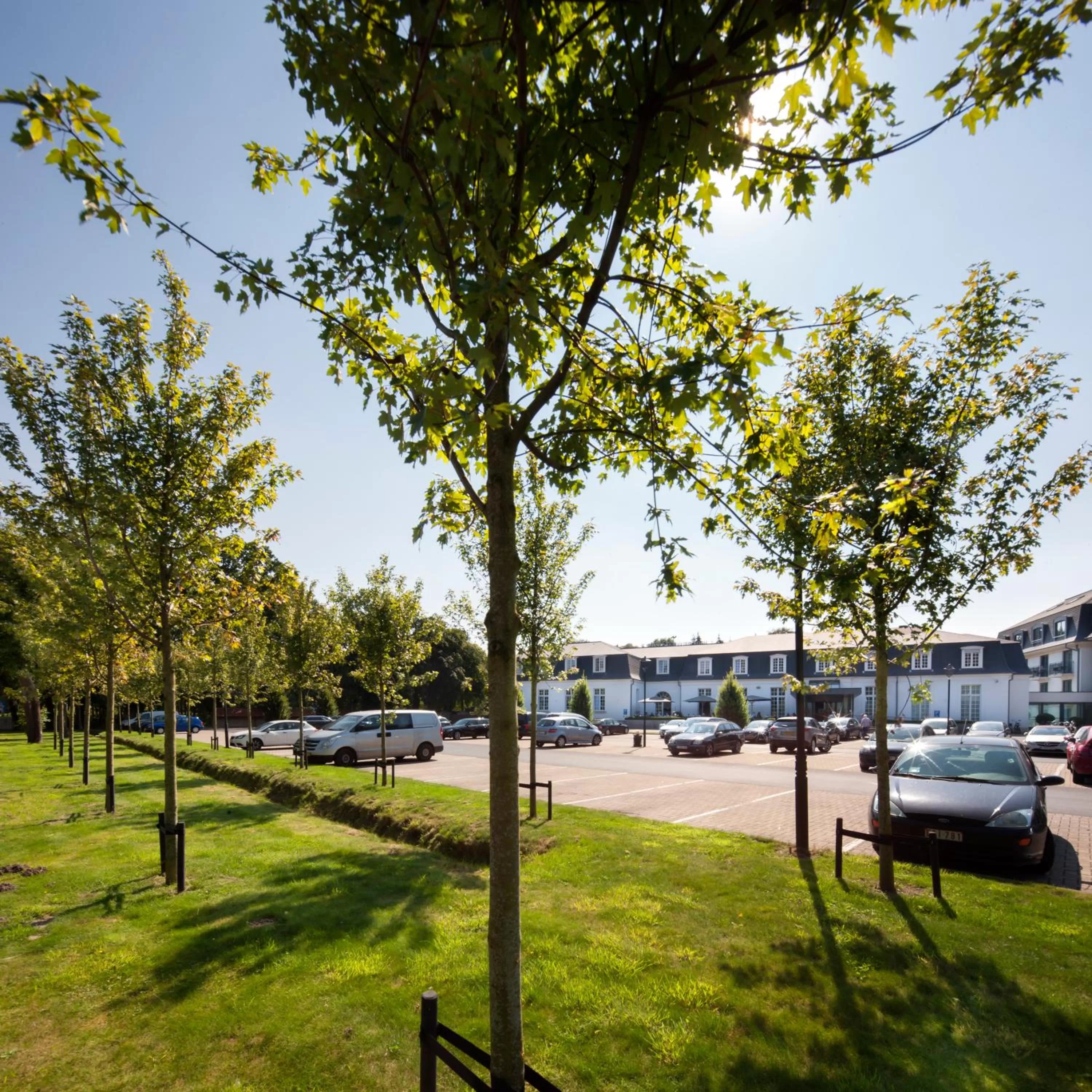 Property building in Van Der Valk Hotel Brugge Oostkamp