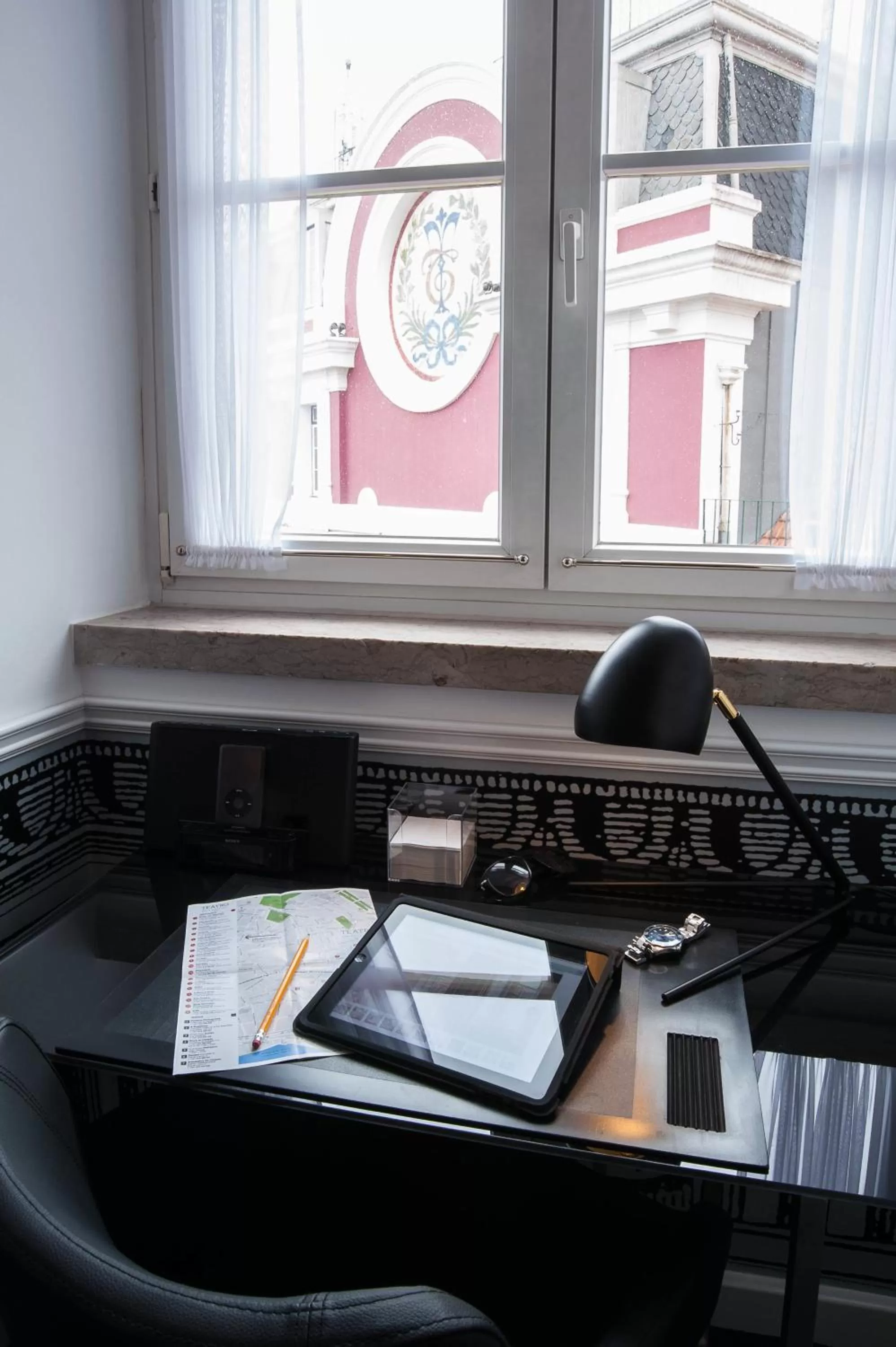 Coffee/tea facilities in Teatro Boutique Rooms & Suites