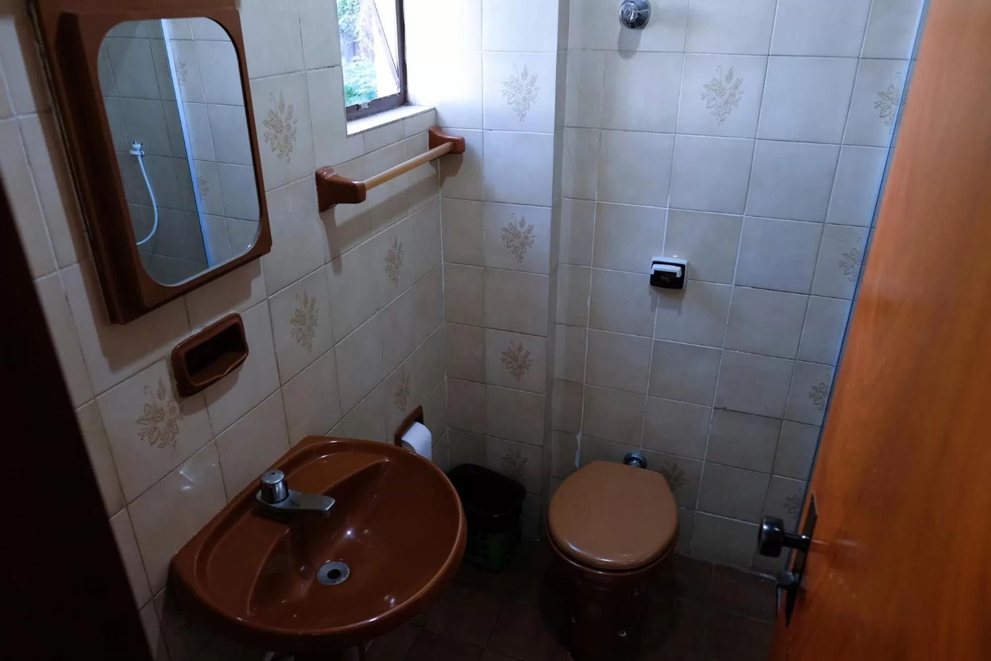 Bathroom in Hotel Almanara Cuiabá-Mato Grosso-Brasil