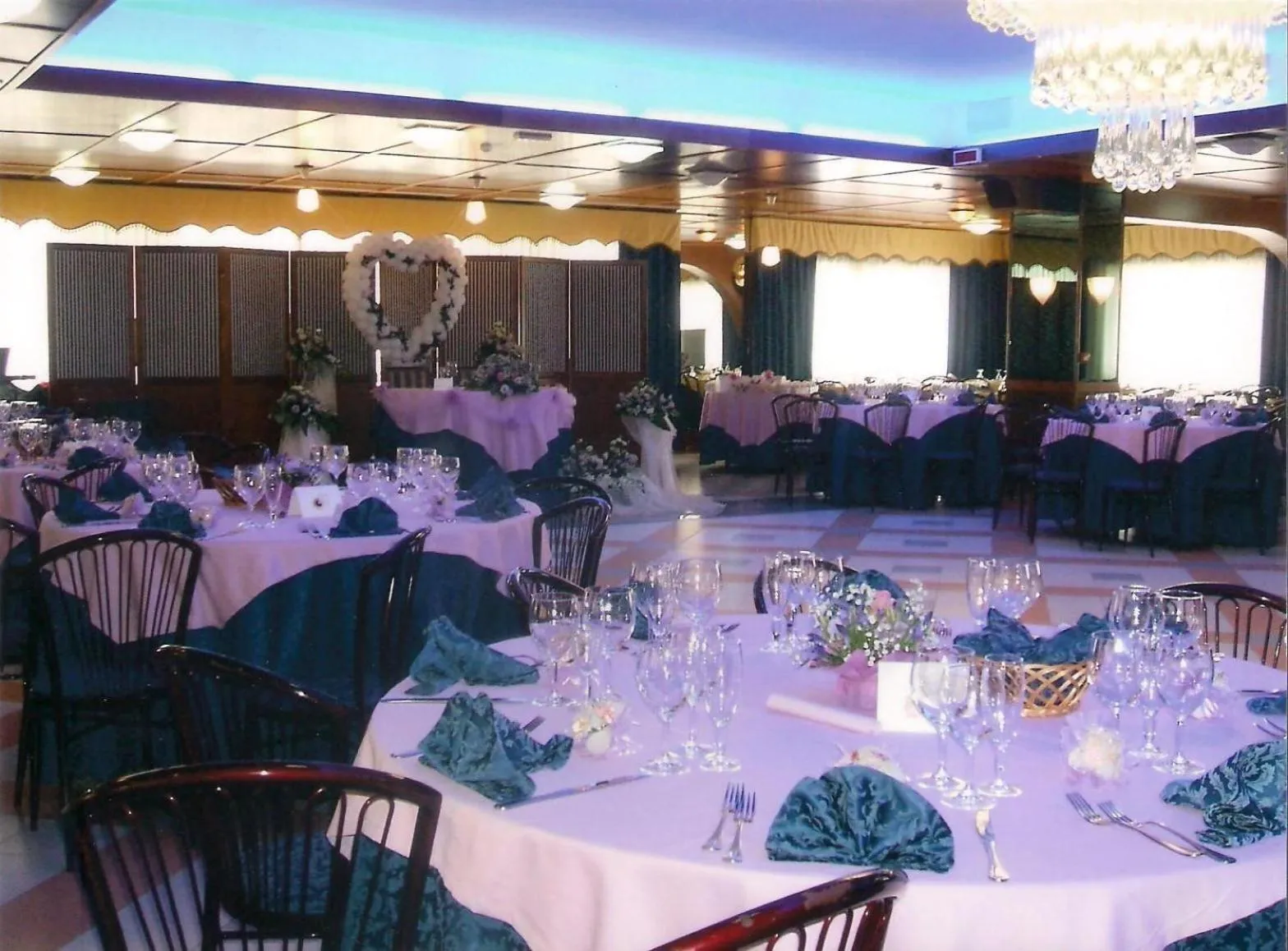 Restaurant/places to eat in Grand Hotel Dei Cesari