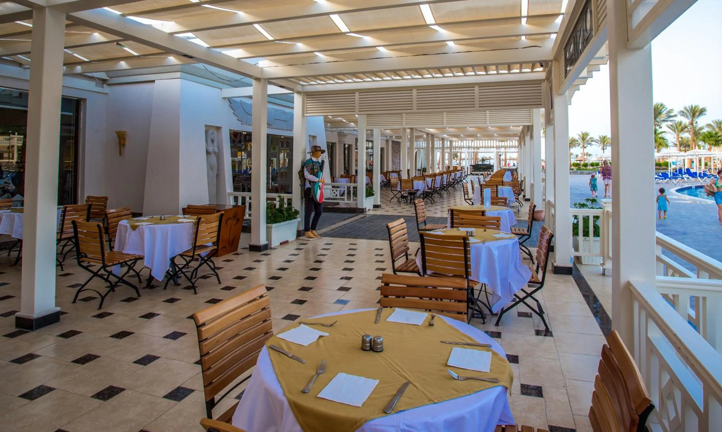 Restaurant/places to eat in Mirage Bay Resort & Aqua Park