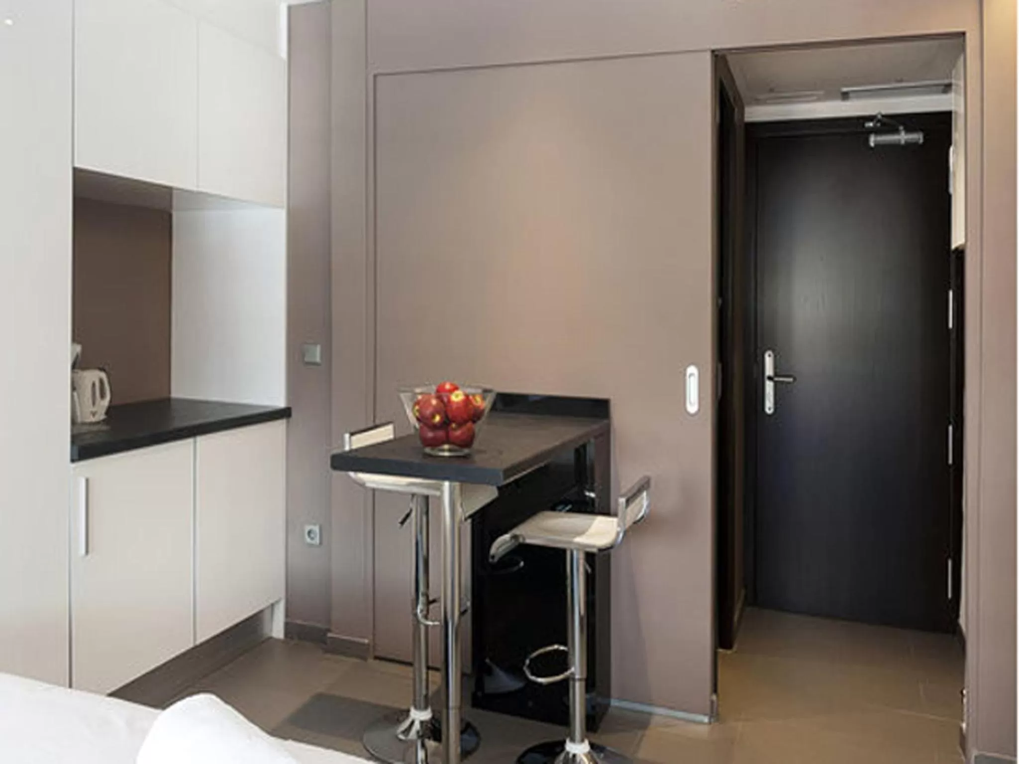 Day in Barcelona Fifteen central Aparthotel