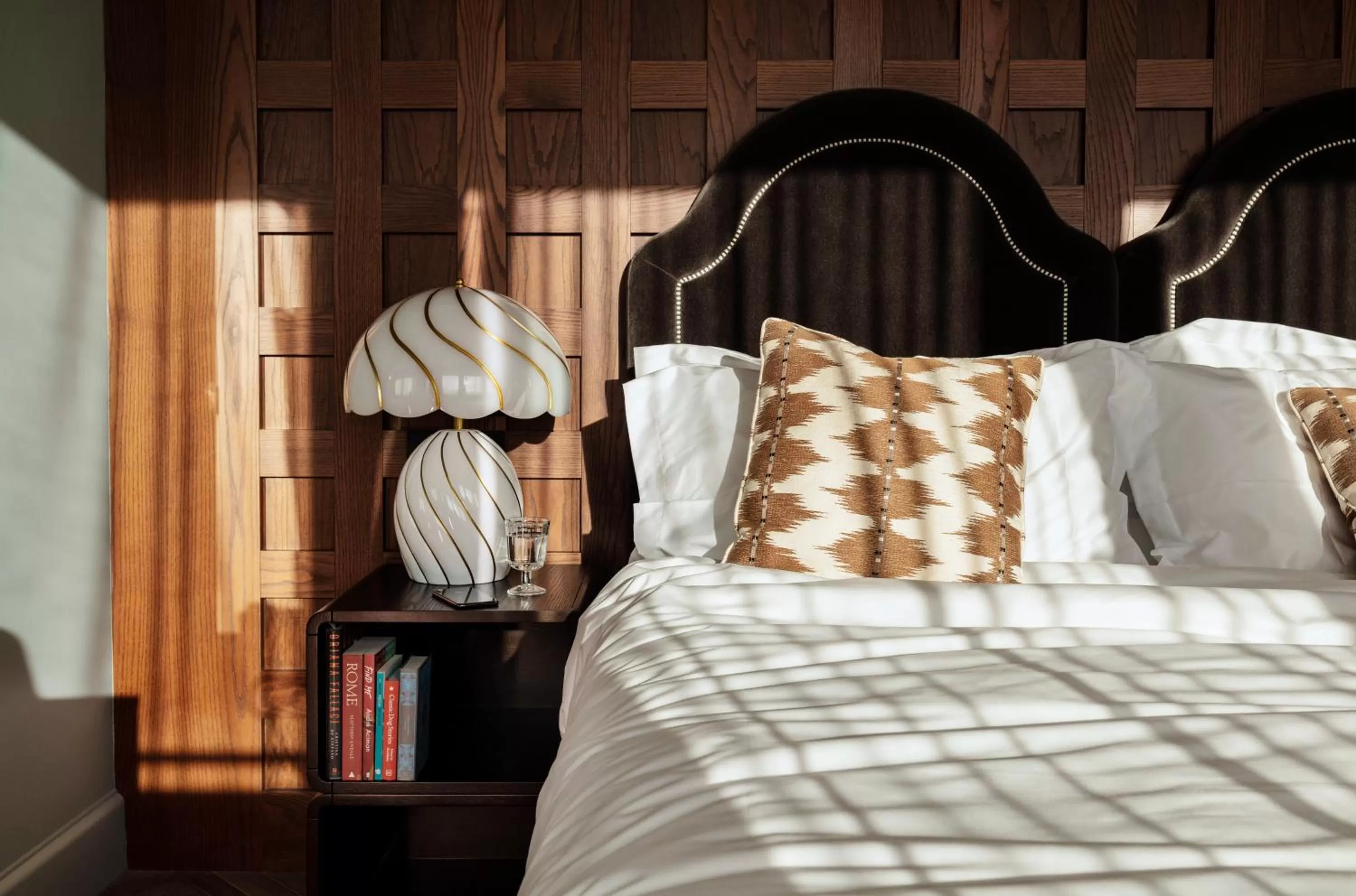 Bedroom, Bed in The Hoxton, Rome