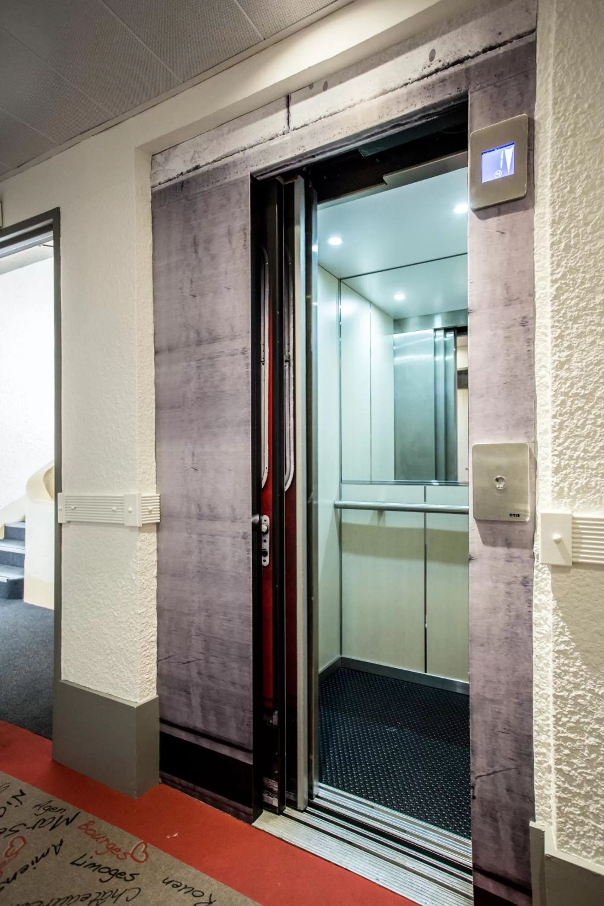 Area and facilities in Hôtel The Originals City Le Berry - proche centre-ville - Gare - parking - recharge véhicule