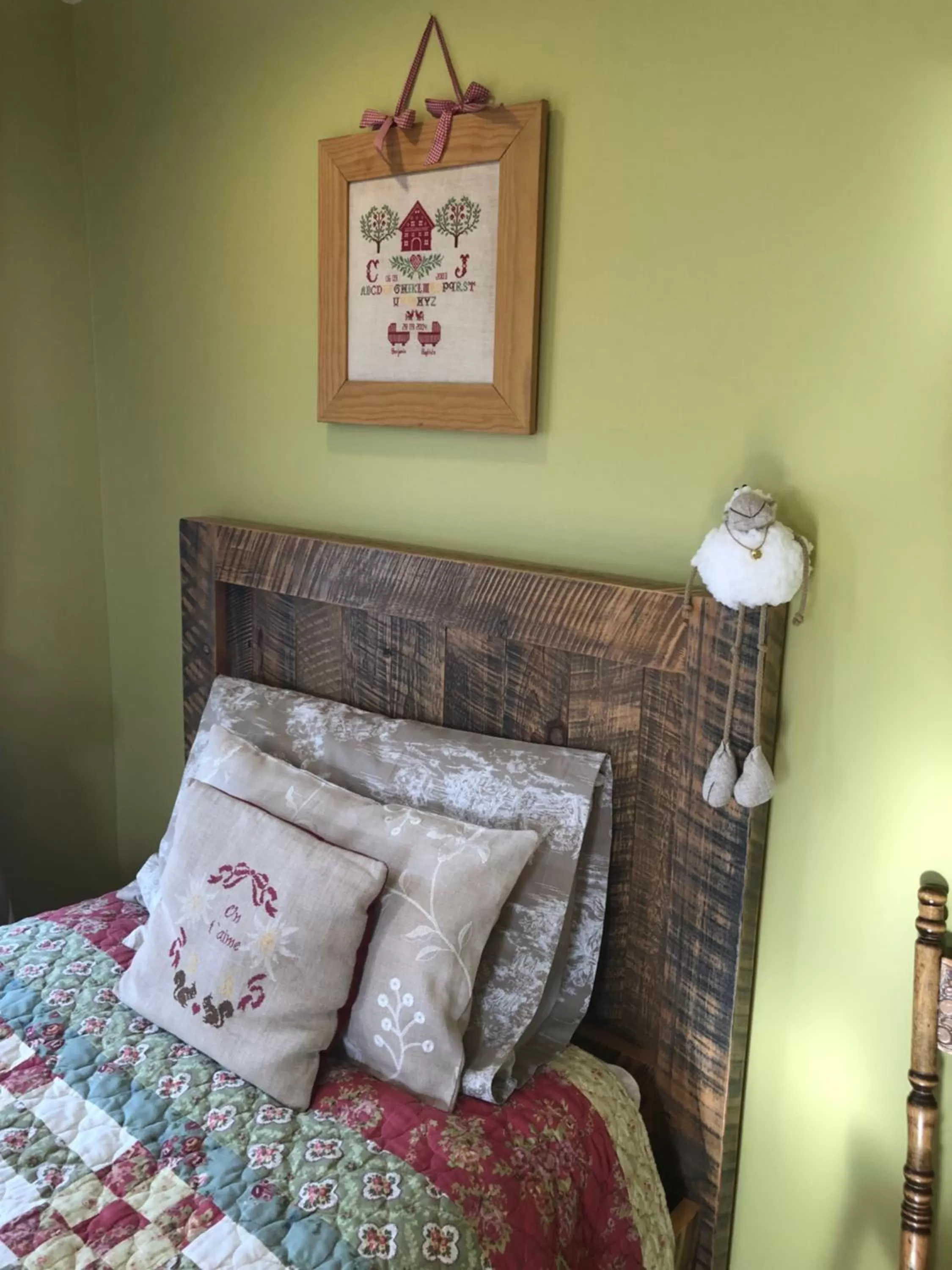 Bed in Auberge d'Anjou-Cocooning Café