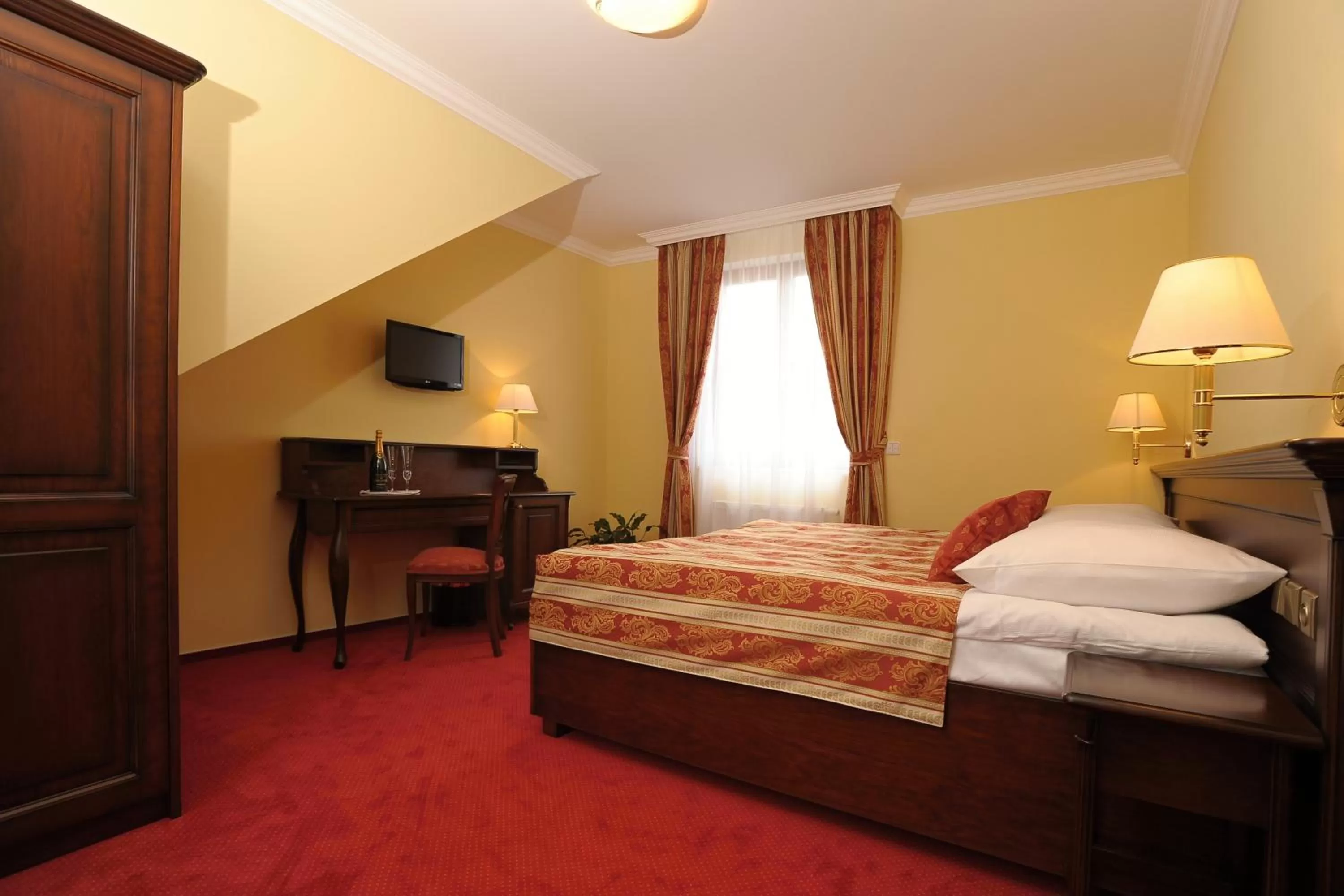 Decorative detail, Bed in Hotel U Krále